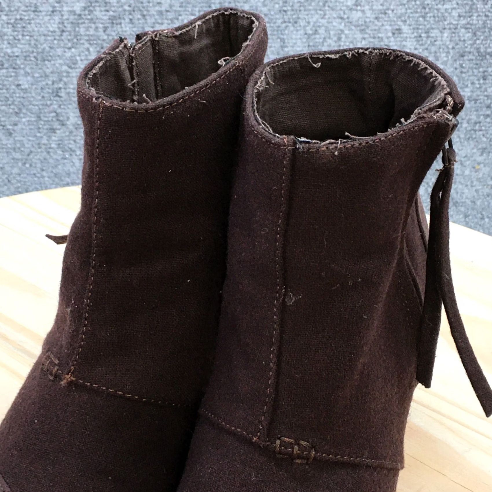 Toms TOMS Boots Womens 8.5 Ankle Booties Wedge Casual Comfort Brown Suede Zipper Boot Size US 9 / IT 39 - 6 Thumbnail