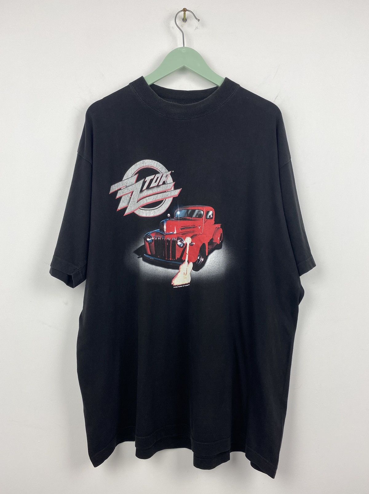 Band Tees Vintage ZZ Top 2002 Sharp Dressed Man T Shirt Tee Pink Floyd Size US XL / EU 56 / 4 - 1 Thumbnail