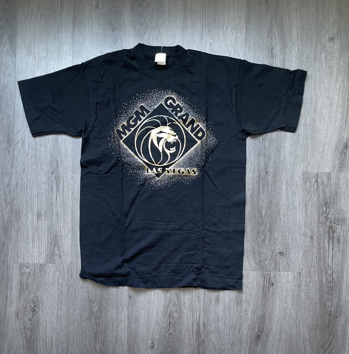 Vintage Vintage MGM Brand “Glitter Logo” Graphic T-Shirt (Sz. XL) Size US XL / EU 56 / 4 - 1 Thumbnail