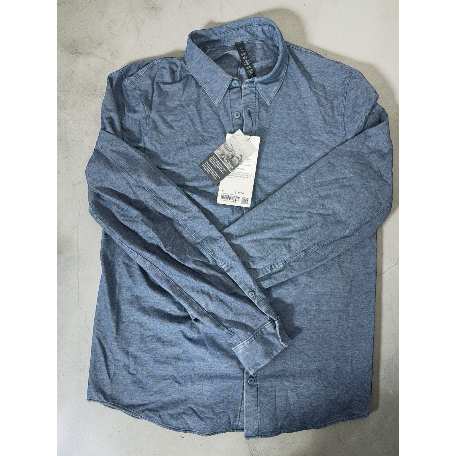 Lululemon Lululemon Men's Commission Shirt Size Medium , Denim Size US M / EU 48-50 / 2 - 1 Thumbnail