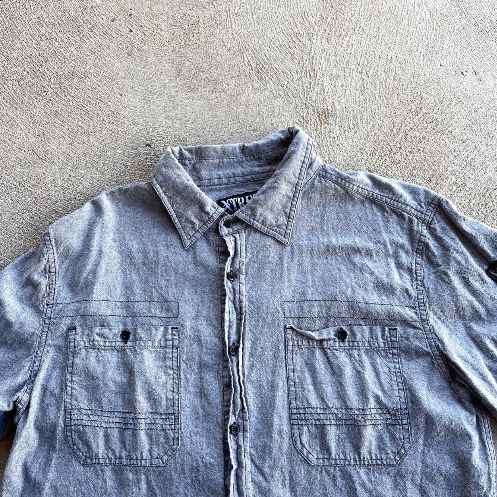 Vintage Xtreme Couture Women's XL Long Sleeve Button-Up Shirt Gray Biker Solid Embroidered Size XL / US 12-14 / IT 48-50 - 2 Thumbnail