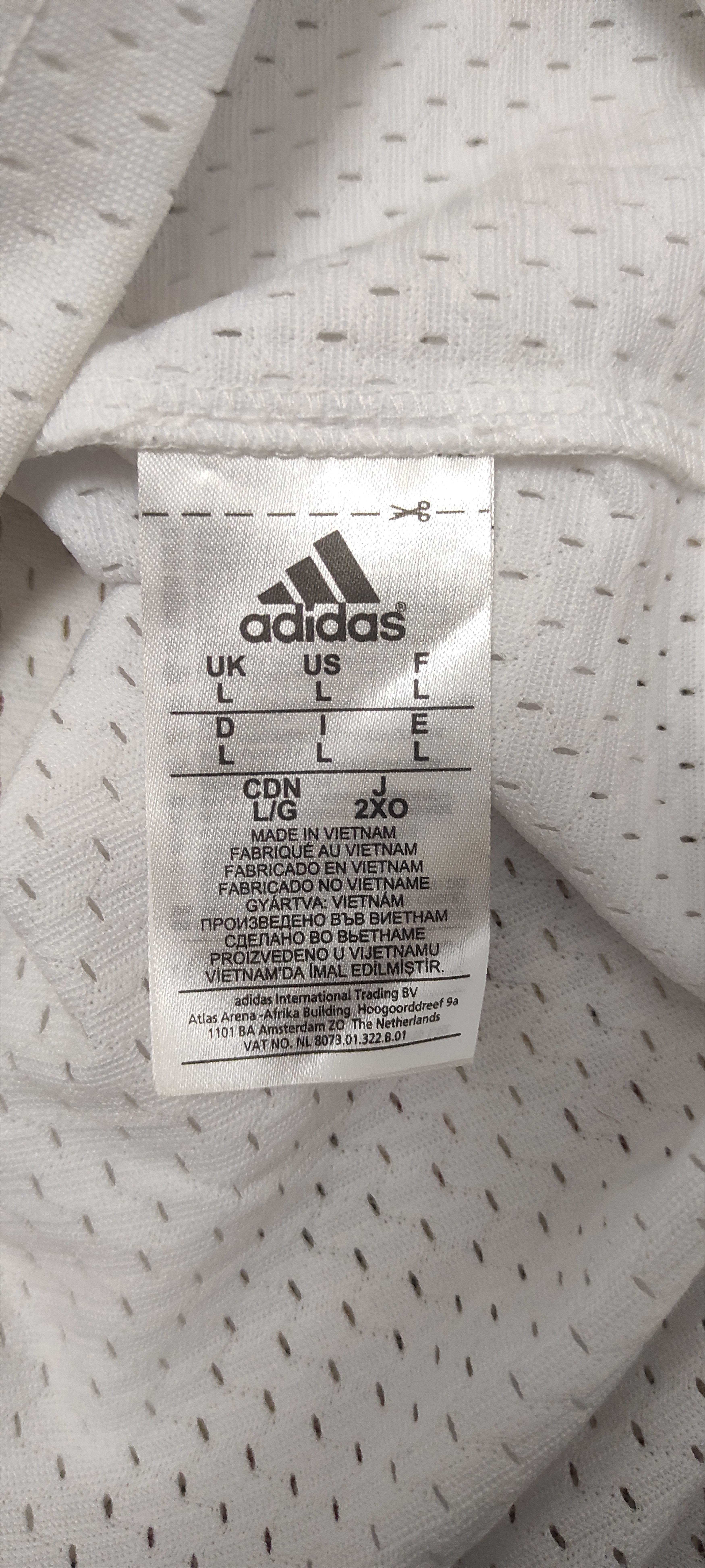 Adidas Dennis Rodman Chicago Bulls NBA Basketball Size US L / EU 52-54 / 3 - 4 Thumbnail