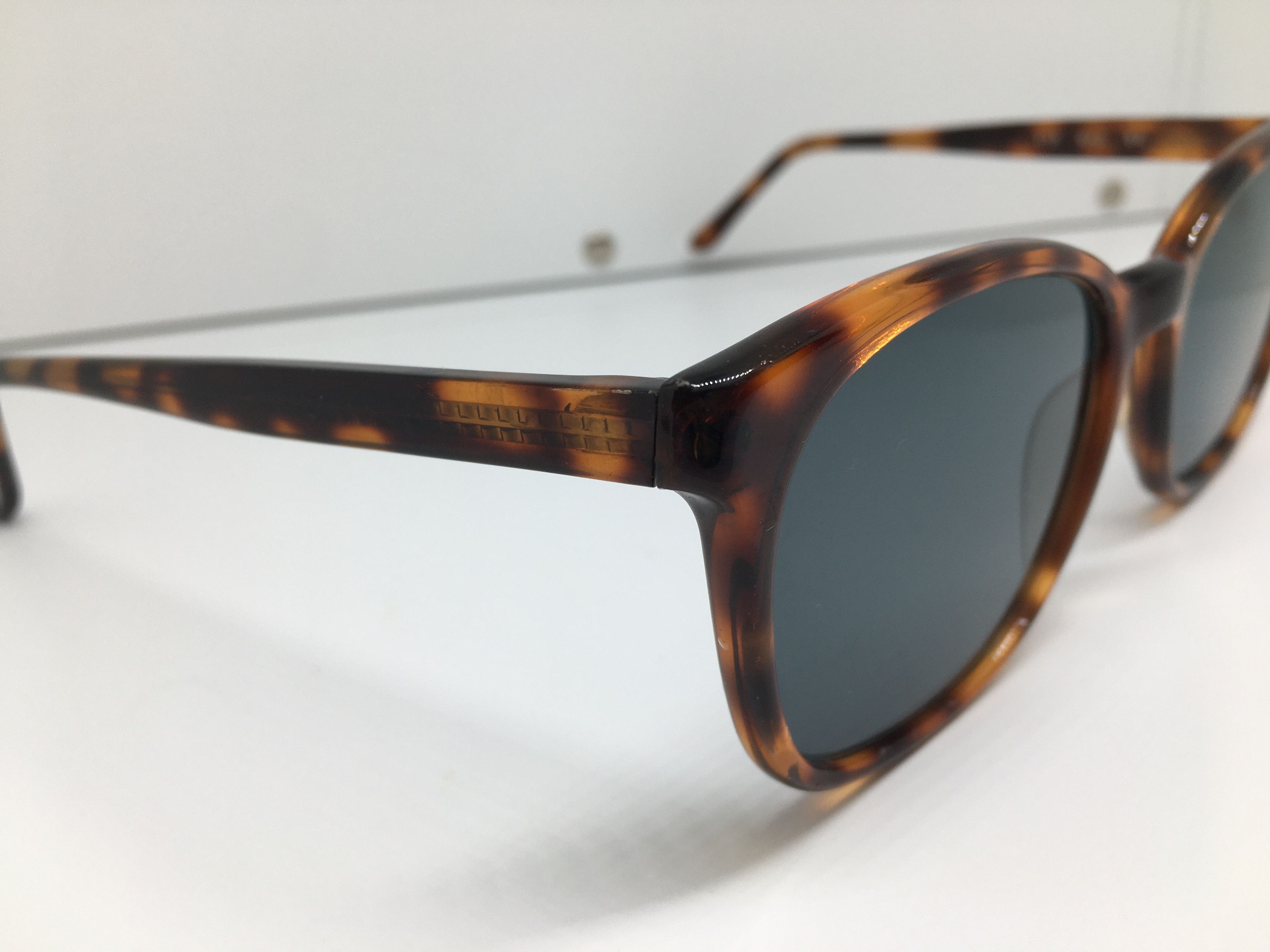Vintage Vintage UOVO Tortoise Sunglasses Frame Size ONE SIZE - 2 Thumbnail