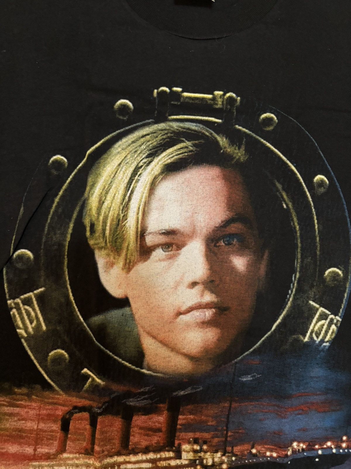 Vintage Rare Vintage 90s Titanic Jack Leonardo Dicaprio Movie Tee Size US L / EU 52-54 / 3 - 8 Thumbnail