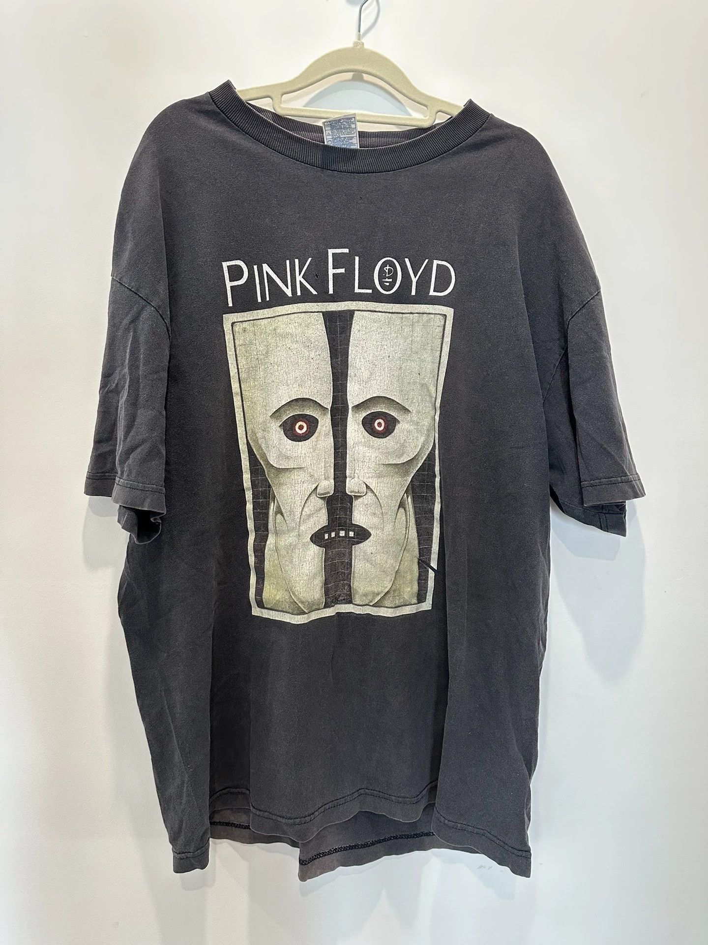 Other Vintage Pink Floyd Face Distressed Short Sleeve Bieber Size US XL / EU 56 / 4 - 1 Thumbnail