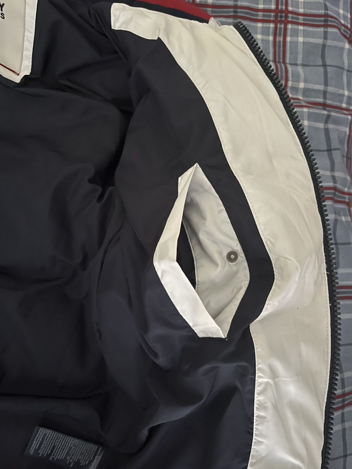 Tommy Hilfiger Tommy Hilfiger Puffer Jacket Size US XS / EU 42 / 0 - 5 Thumbnail