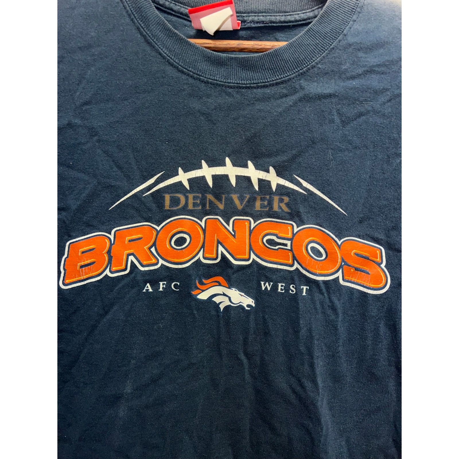 NFL Denver Broncos Shirt NFL West Football Blue Faded Shirt XL Size US XL / EU 56 / 4 - 3 Thumbnail