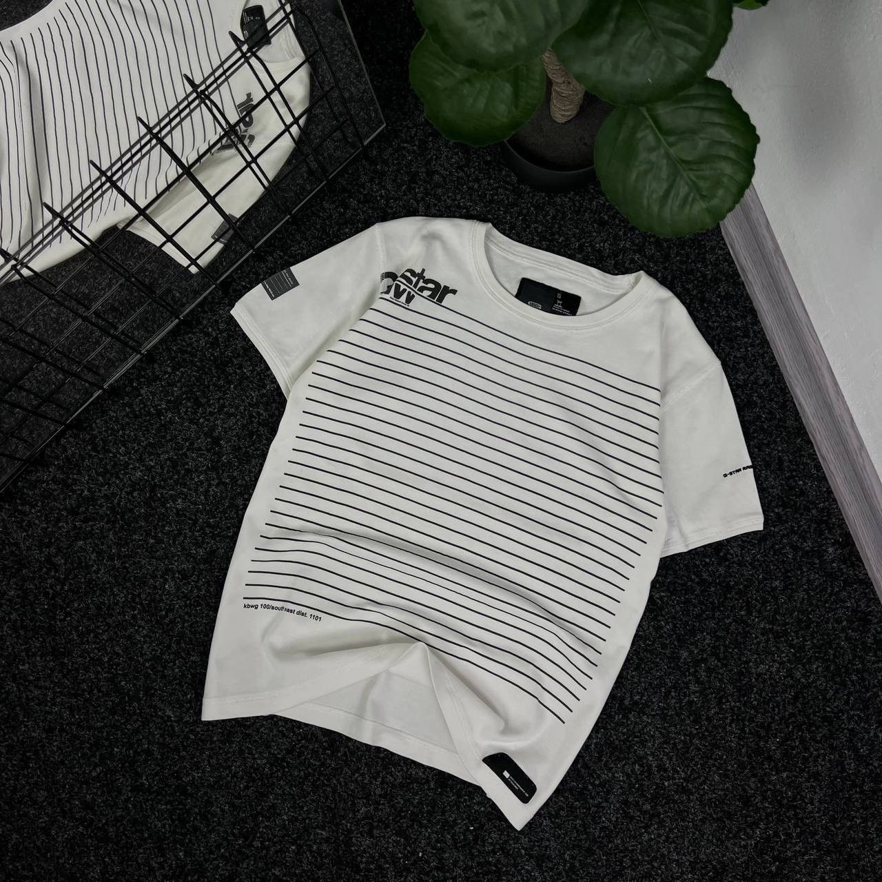 G-Star G Star Tshirt Vintage White Japanese Triball Y2k Style Size US S / EU 44-46 / 1 - 1 Thumbnail