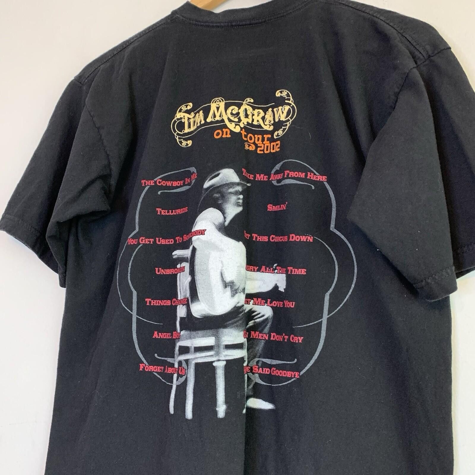 Vintage Vintage 2002 Tim McGraw Tour Band Shirt Black Size L Size US L / EU 52-54 / 3 - 5 Thumbnail