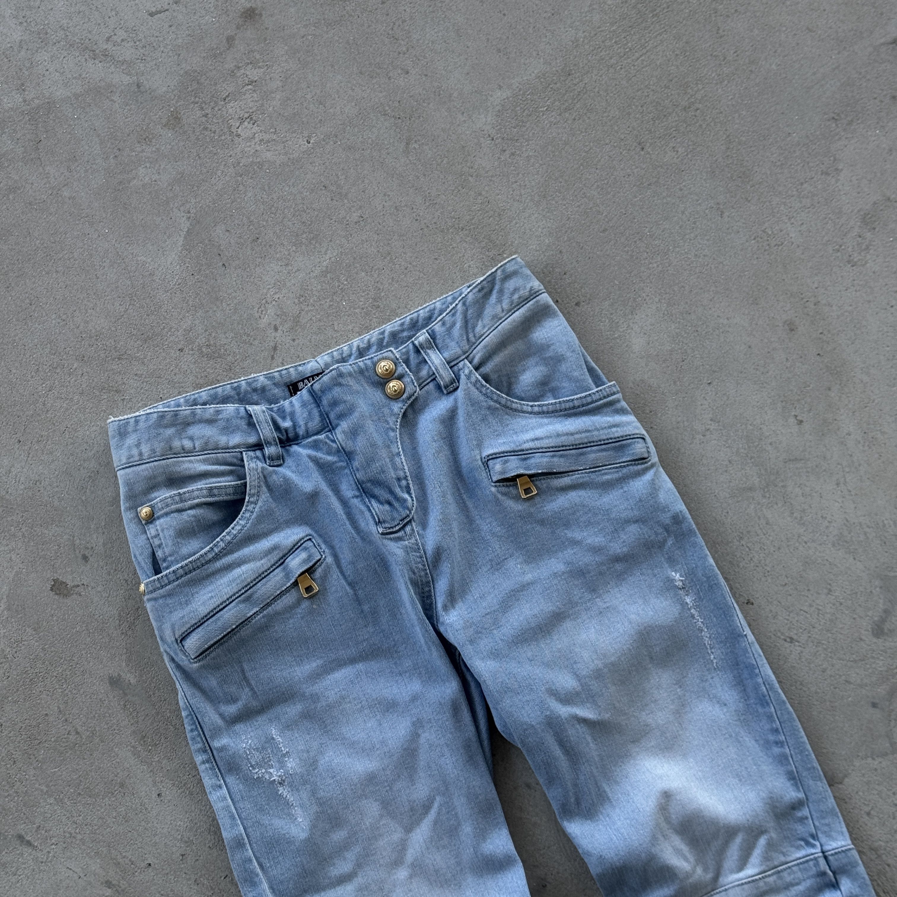 Balmain Vintage Balmain Washed Blue Denim Jeans Size 36" / US 14 / IT 50 - 3 Thumbnail