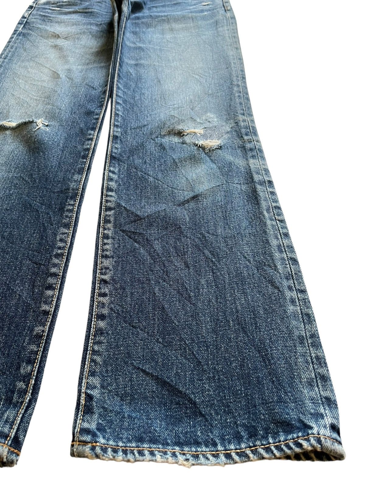 45rpm × Japanese Brand Vintage Japanese 45RPM Blue Wash Distressed Loose Jeans Size US 28 / EU 44 - 7 Thumbnail
