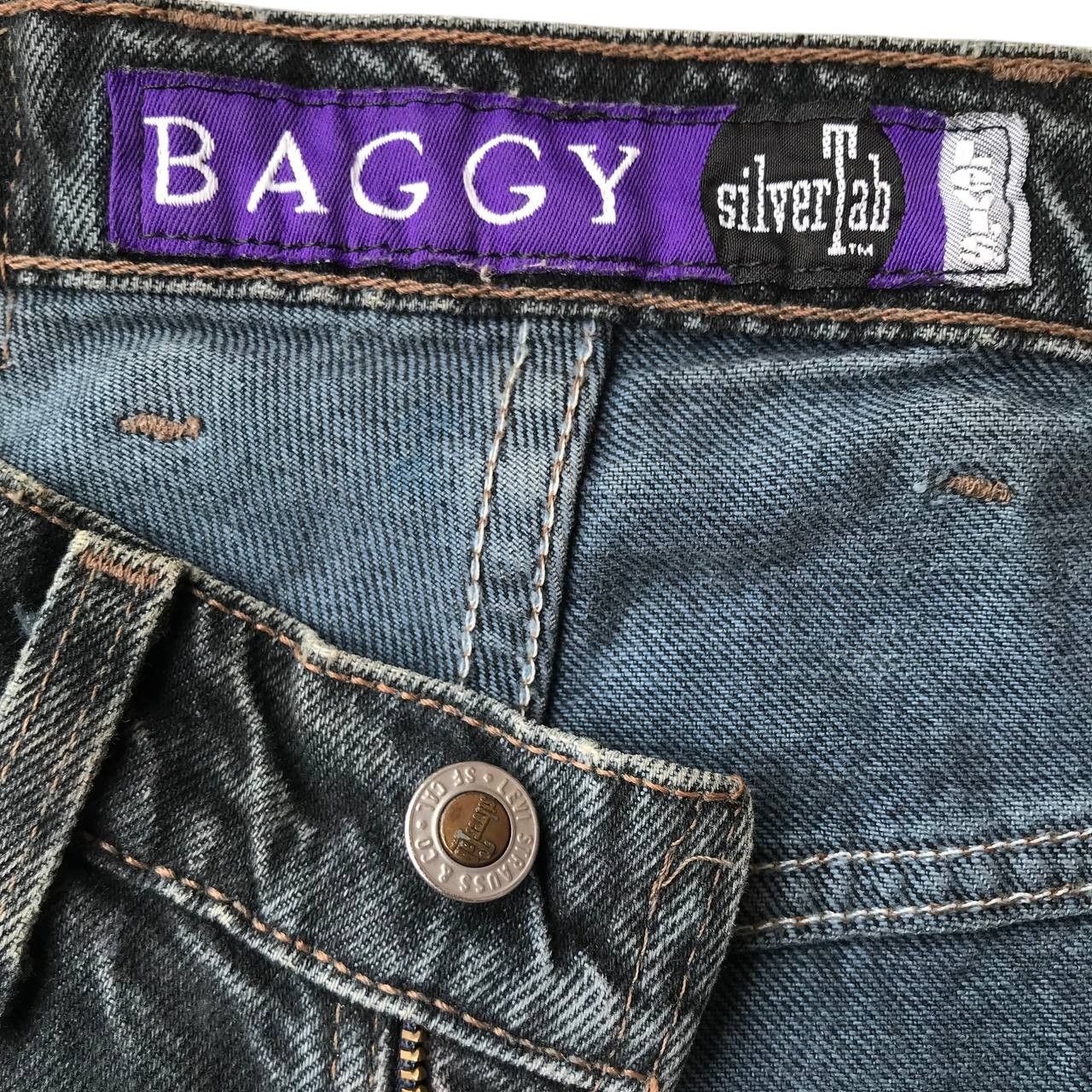 Levi's VINTAGE 1995 LEVIS SILVERTAB BAGGY FIT FADED BLACK Size US 32 / EU 48 - 11 Thumbnail
