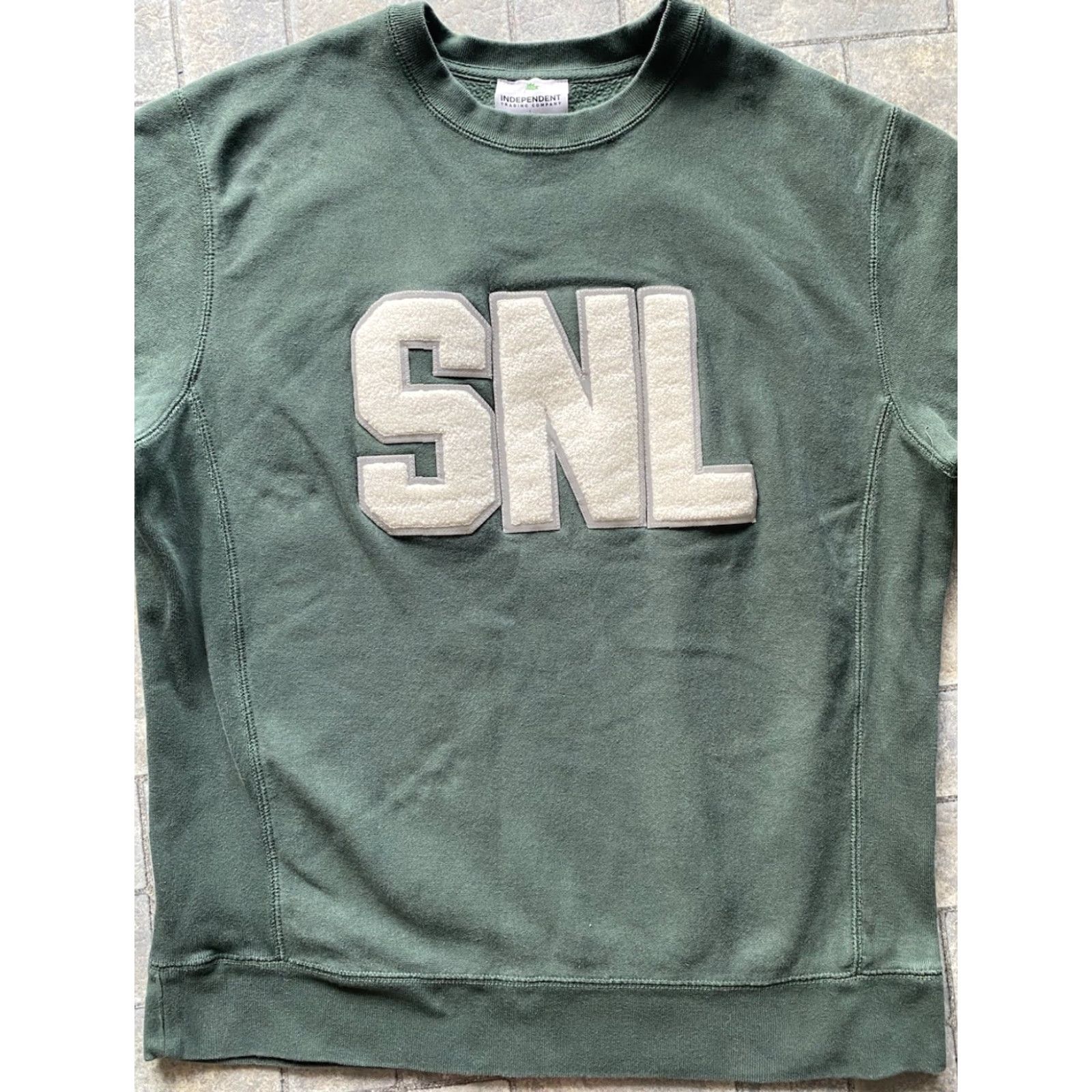 Vintage SNL Saturday Night Live Sweatshirt L Green Men Pullover Size L Adult Mens L Green 47 Season 47 Sweatshirt Size US L / EU 52-54 / 3 - 2 Thumbnail