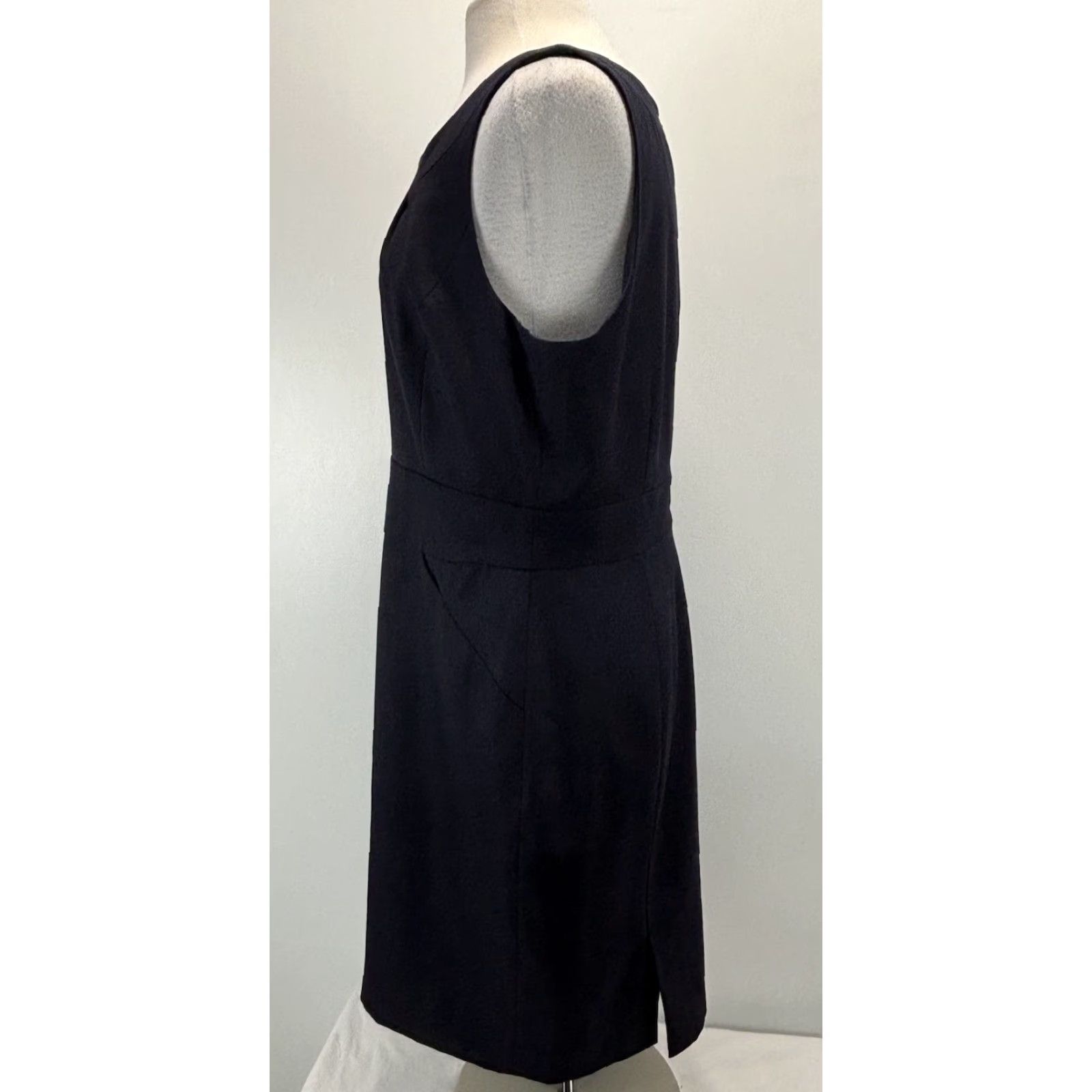 J.Crew J. Crew Factory Sheath Dress Womens 14 Navy Lightweight Wool Lined Capsule Care Dress Sleeveless Zip Knee Length Business Solid Preppy Womens Size XL / US 12-14 / IT 48-50 - 2 Thumbnail