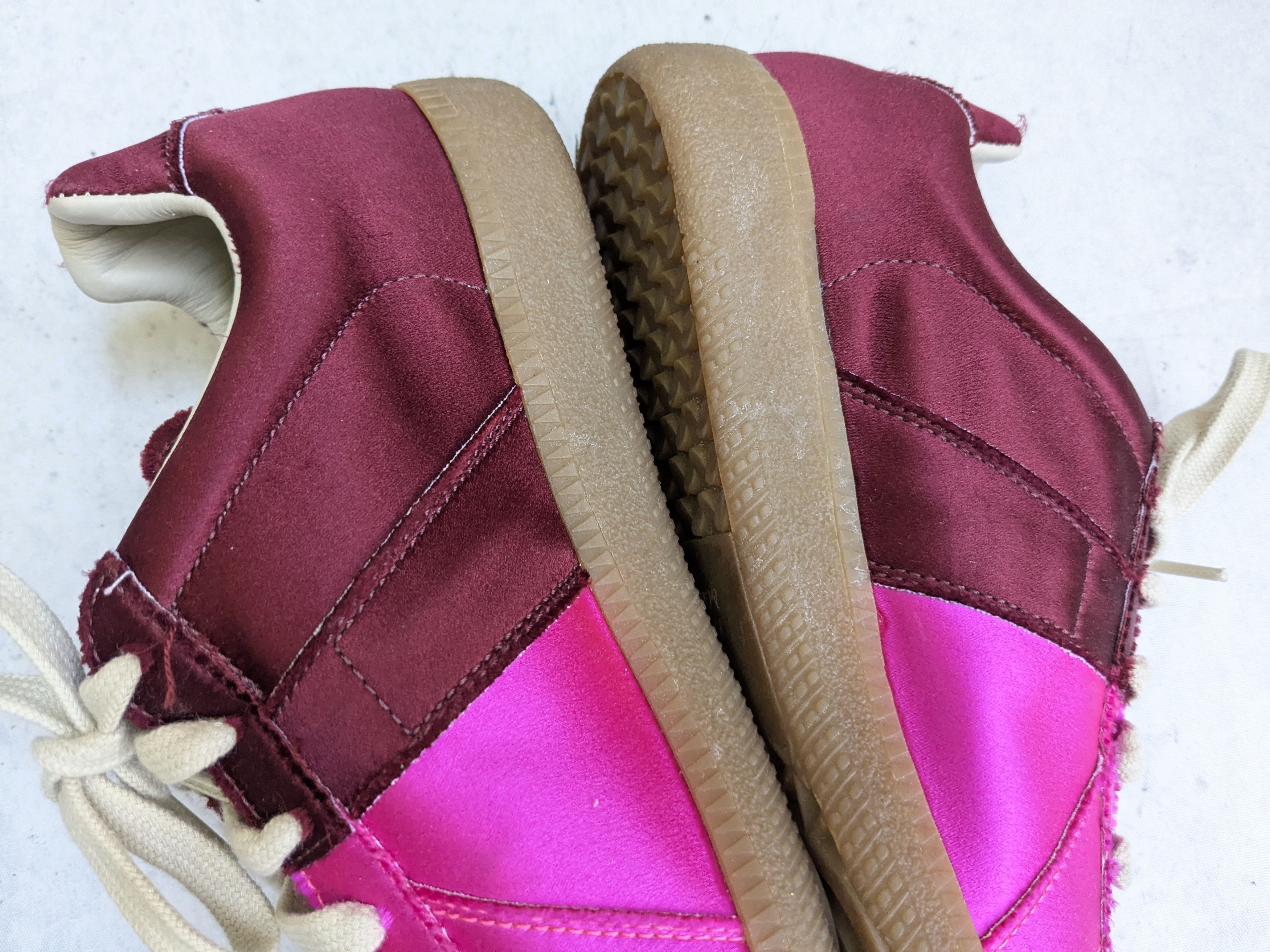 Maison Margiela Maison Margiela Replica GAT Pink Burgundy Satin 8 38 Gum Size US 8 / IT 38 - 11 Thumbnail