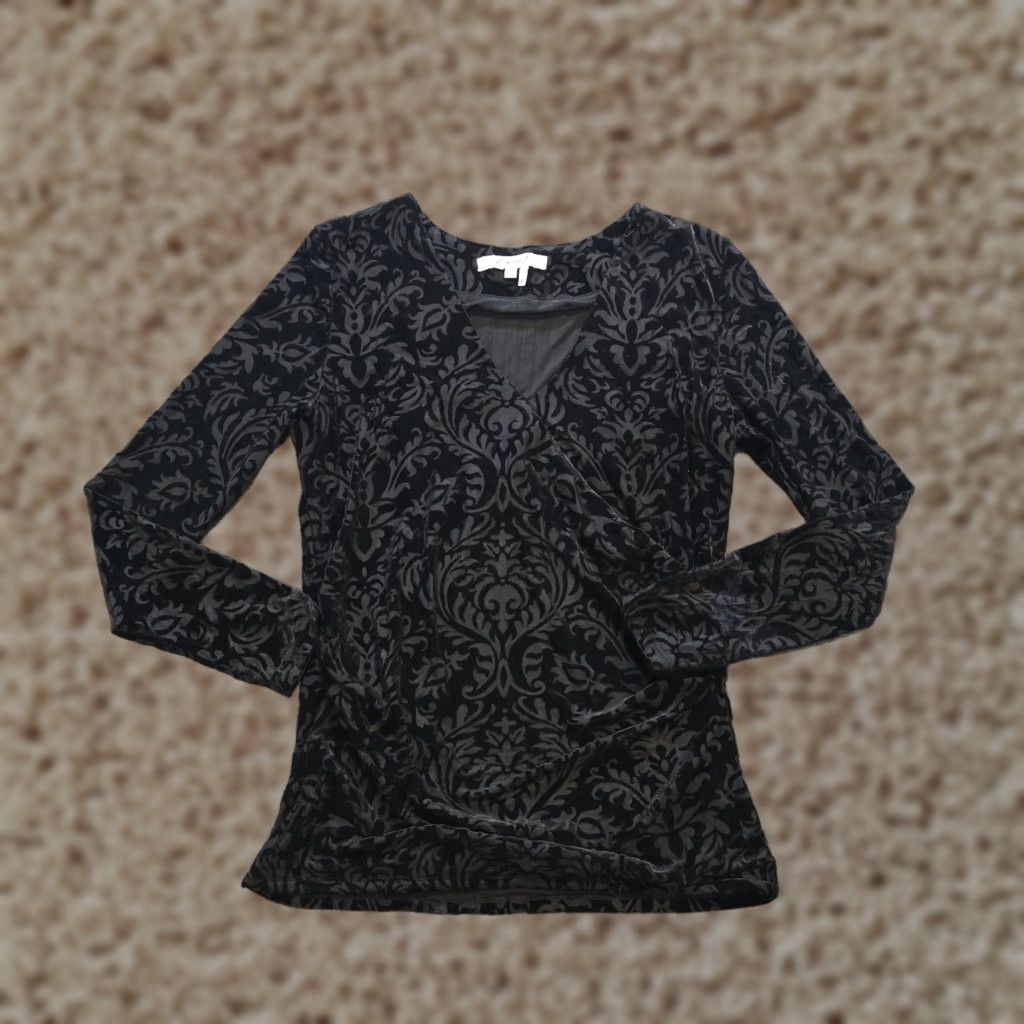 Vintage Foxcroft Blouse Women Small Black Velvet Burnout Faux Wrap Long Sleeve Capsule Size S / US 4 / IT 40 - 1 Thumbnail