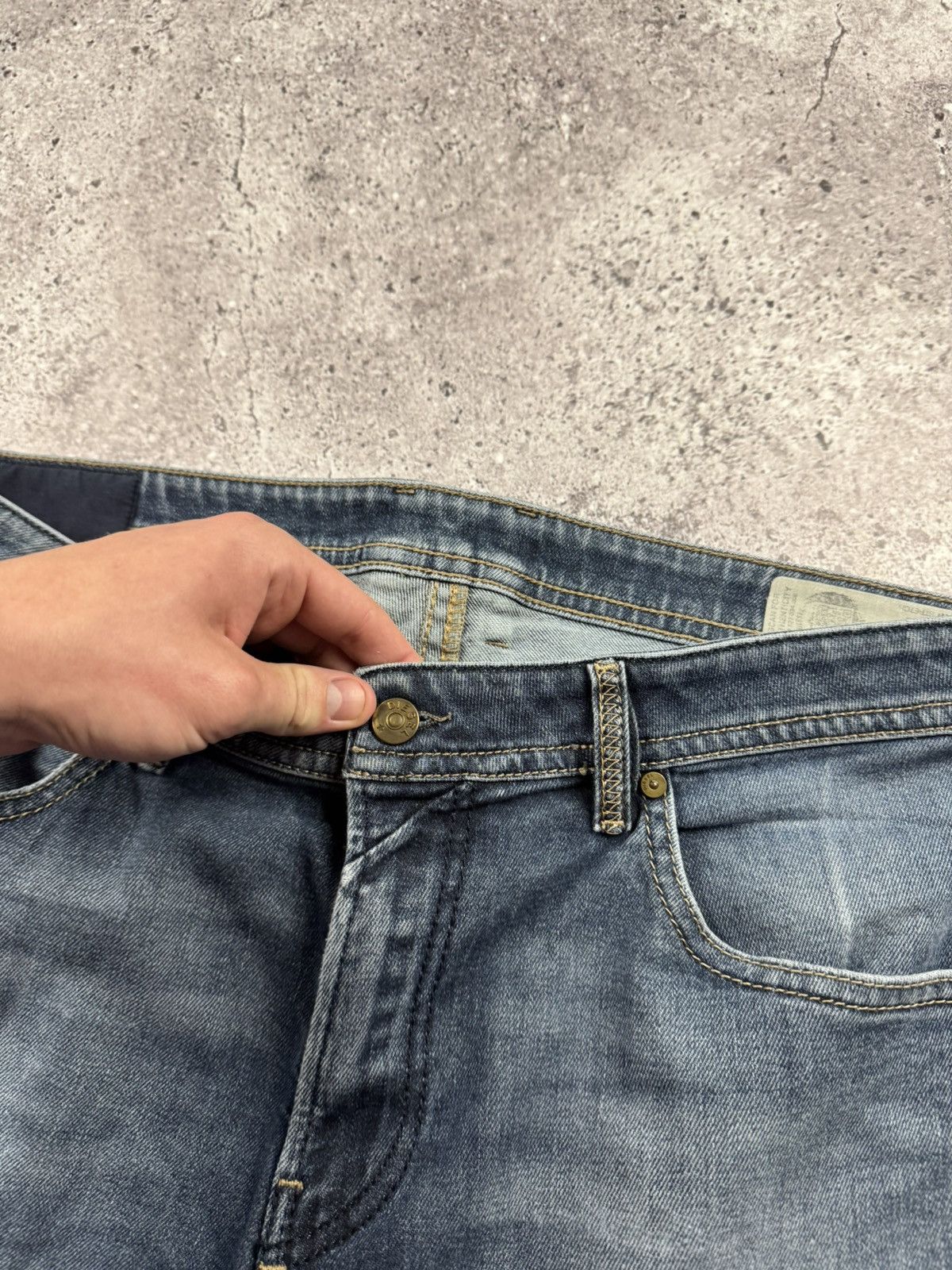 Diesel VINTAGE DIESEL DENIM DISTRESSED SHORTS JAPAN STREETWEAR Y2K Size US 36 / EU 52 - 11 Thumbnail