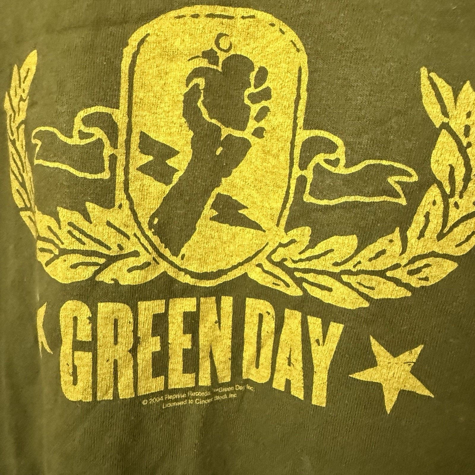 Fruit Of The Loom Green Day y2k Vintage T-shirt Rock American Idiot 2005 Tour Size US L / EU 52-54 / 3 - 4 Thumbnail
