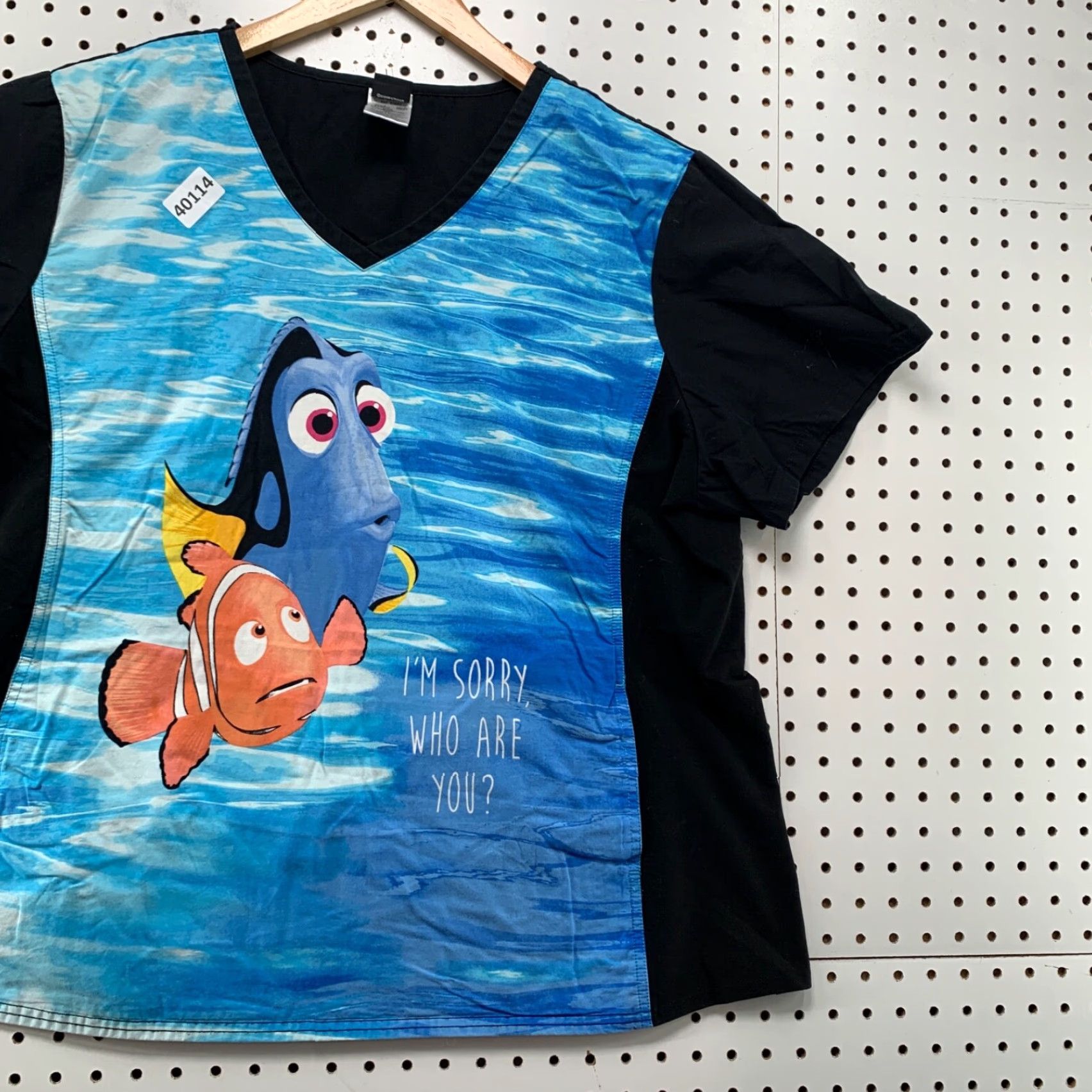 Disney Disney Medical Top Womens 2XL Blue Black Finding Nemo Shirt Womens 2XL Disney Medical Top Blue Black Finding Nemo Size XXL / US 16-18 / IT 52-54 - 4 Thumbnail