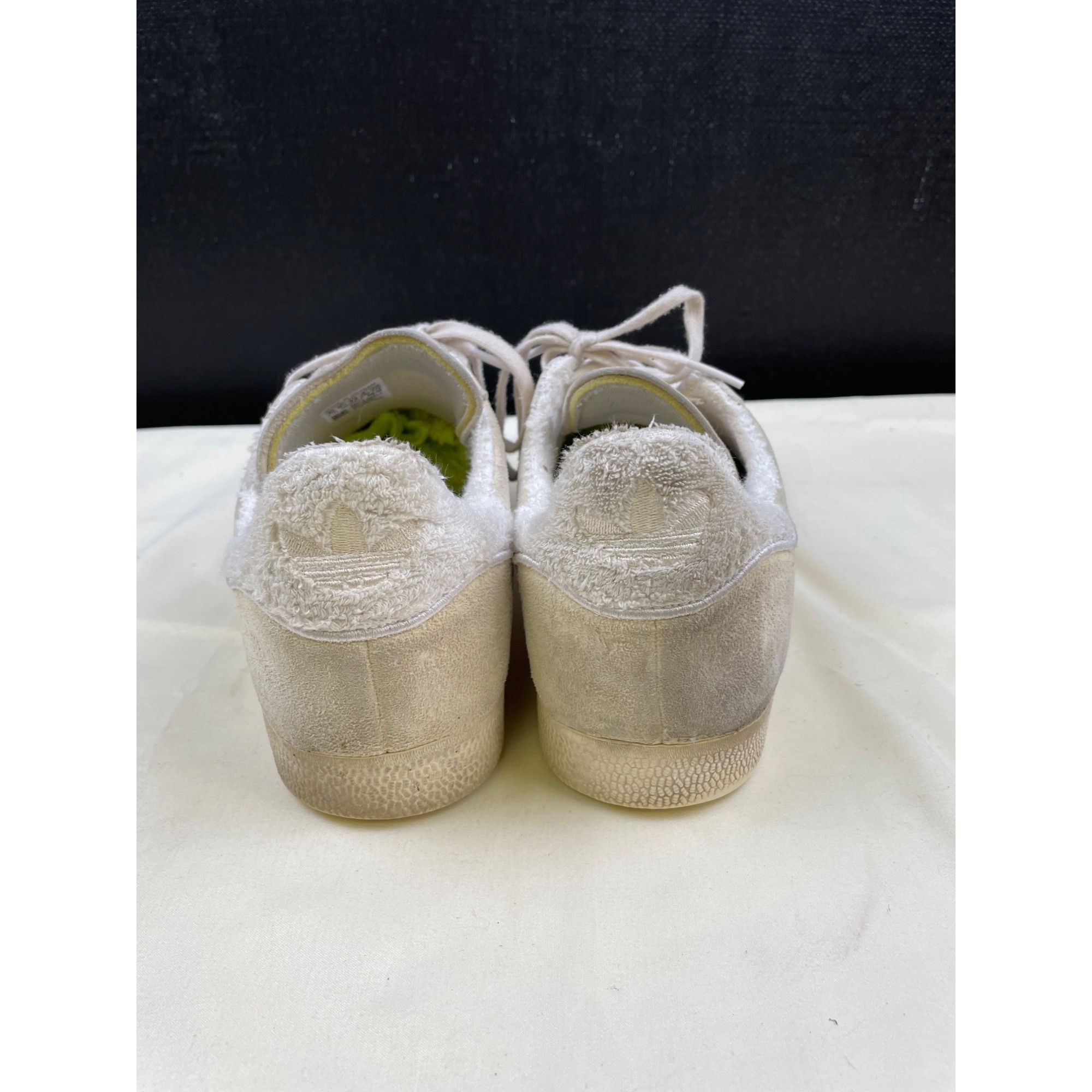 Adidas Adidas Men's Beige Suede Shoes/ Low top Sneakers Size 10 SKU Size US 10 / EU 43 - 4 Thumbnail