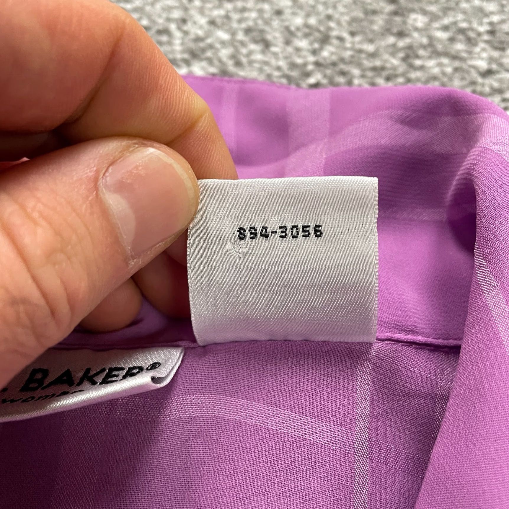 Vintage **Liz Baker 18W Plus Size Purple Check Button-Down Shirt Blouse Women** User: **Liz Baker 18W Plus Size Purple Check Button-Down Women's Shirt** Size XXL / US 16-18 / IT 52-54 - 6 Thumbnail