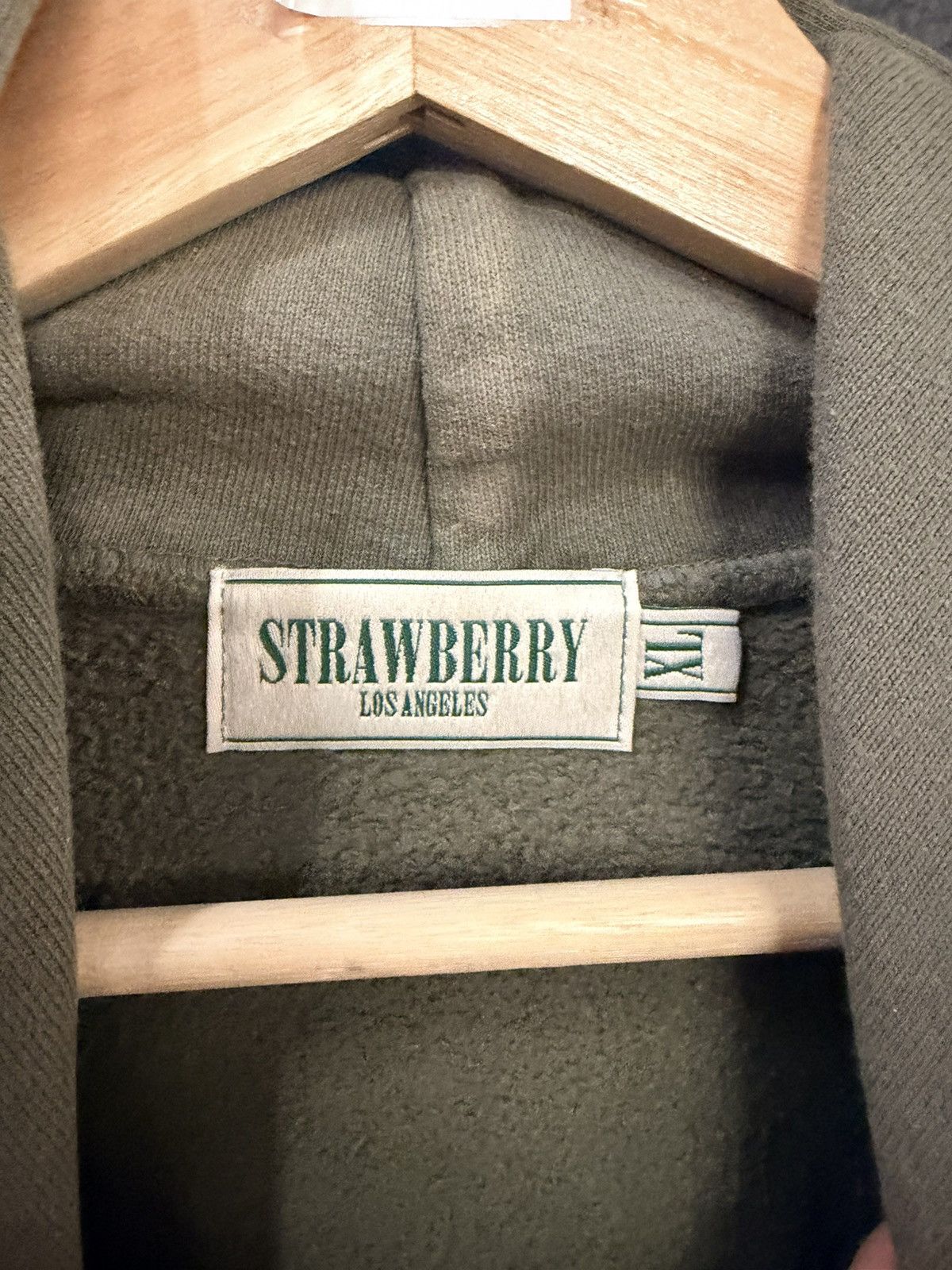 Strawberry Strawberry hoodie Size US XL / EU 56 / 4 - 3 Thumbnail