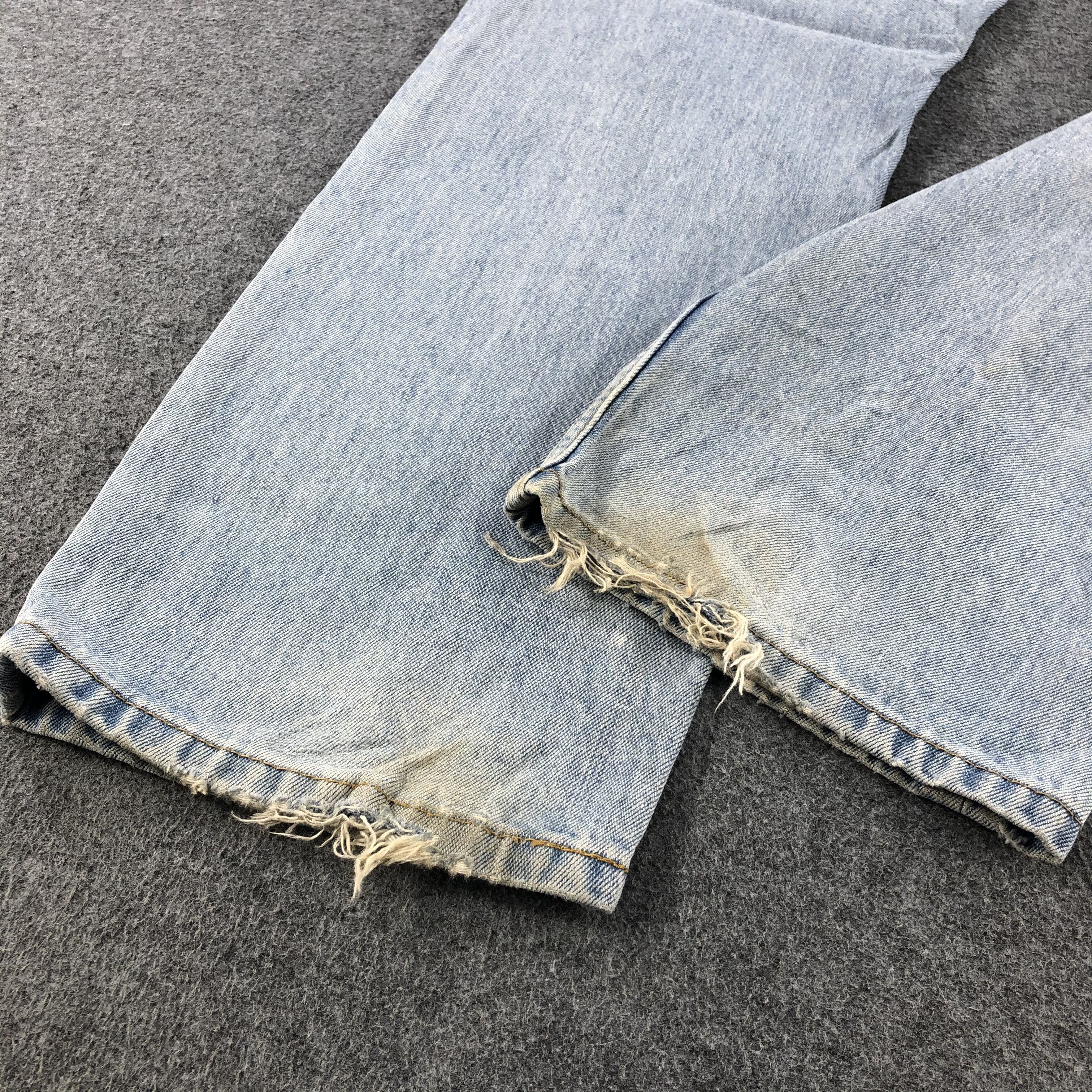 Levi's Vintage Light Wash Levis 505 Jeans-J1199 Size US 39 - 6 Thumbnail