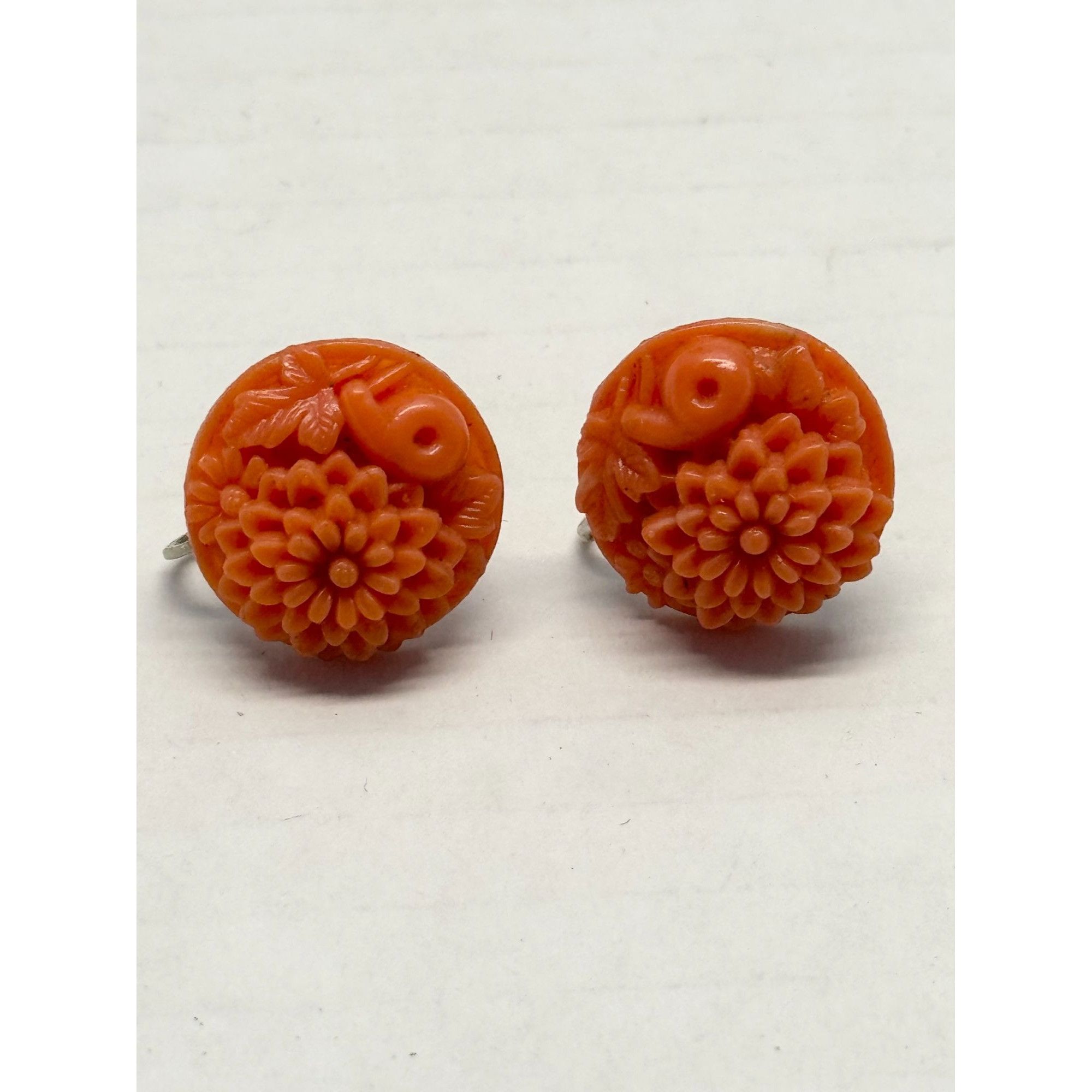 Vintage Vintage Celluloid Faux Coral Flower Earrings Size ONE SIZE - 1 Thumbnail