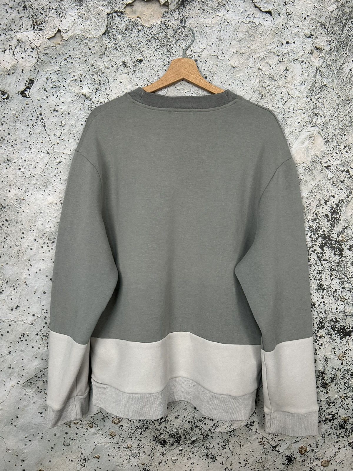 Cos COS Basic Scandi Crewneck Designer Minimalist Size US L / EU 52-54 / 3 - 4 Thumbnail