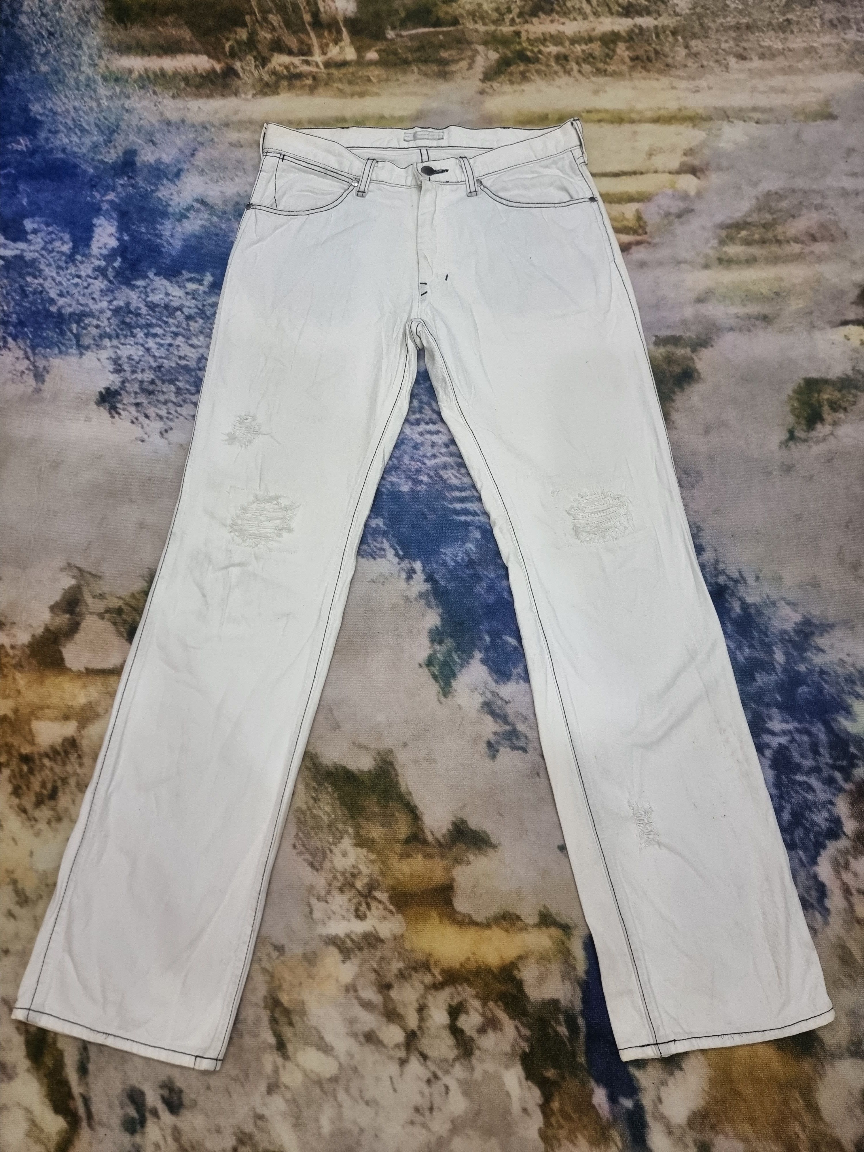 Number (N)ine distressed white denim pants