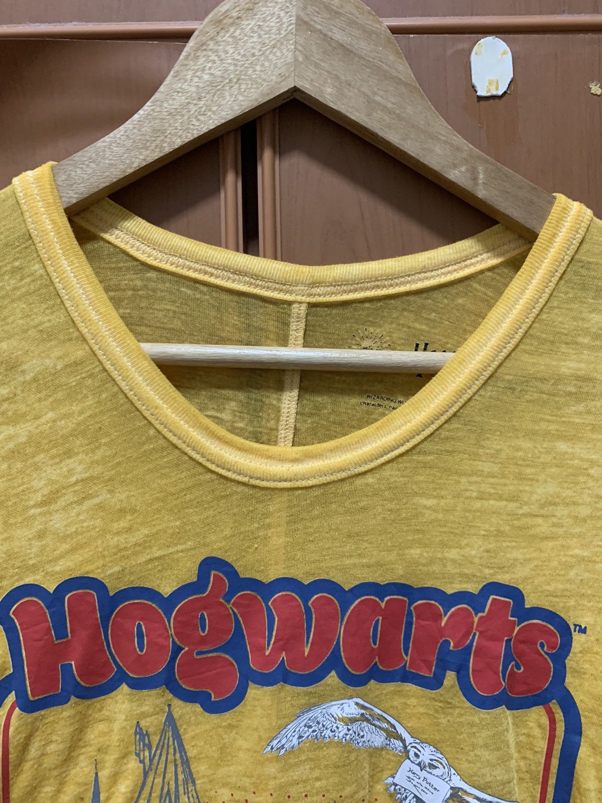 Other Vintage Y2K Harry Potter Hogwarts Large Tee Size US L / EU 52-54 / 3 - 6 Thumbnail