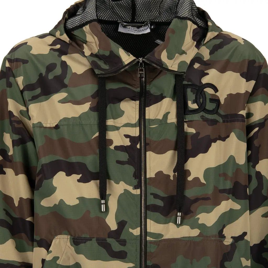 Dolce & Gabbana o1y0125 Logo Hooded Jacket in Military Green Size US S / EU 44-46 / 1 - 4 Thumbnail