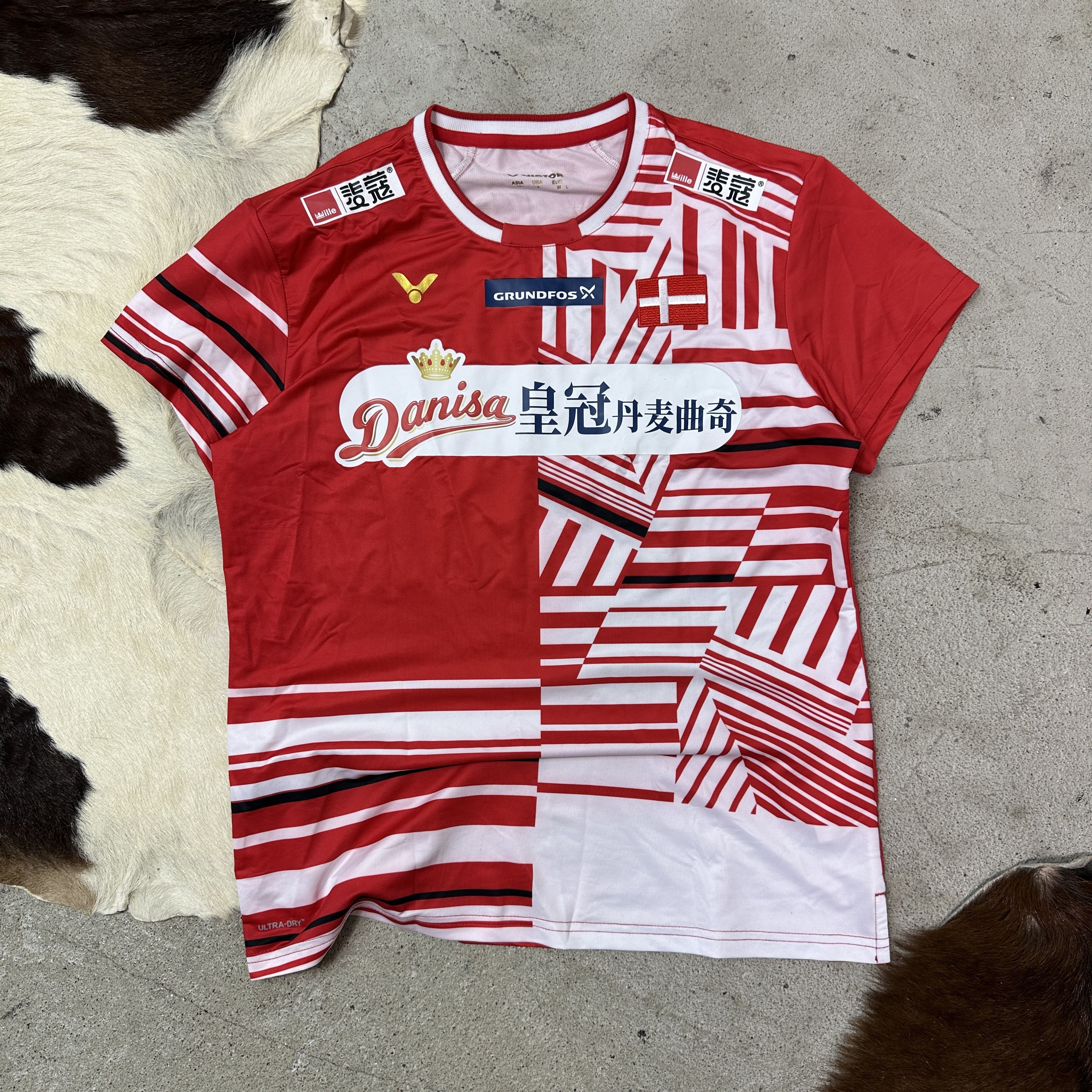 Vintage Vintage Sporty Streetwear Denmark Volleyball Jersey Y2K Size US M / EU 48-50 / 2 - 2 Thumbnail