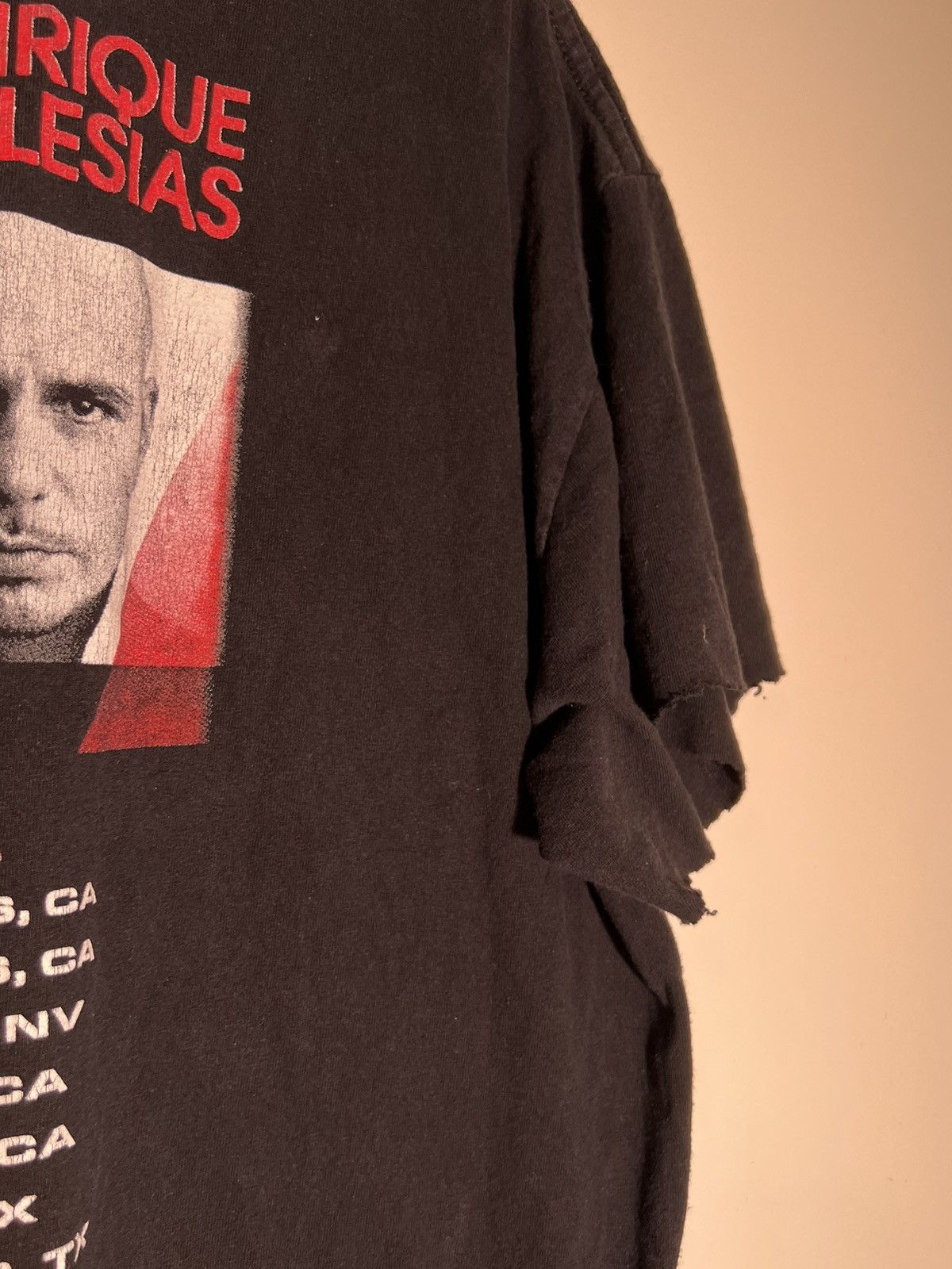Band Tees 2014 Enrique Iglesias Pitbull Latino Streetwear Tour Shirt Size US L / EU 52-54 / 3 - 5 Thumbnail