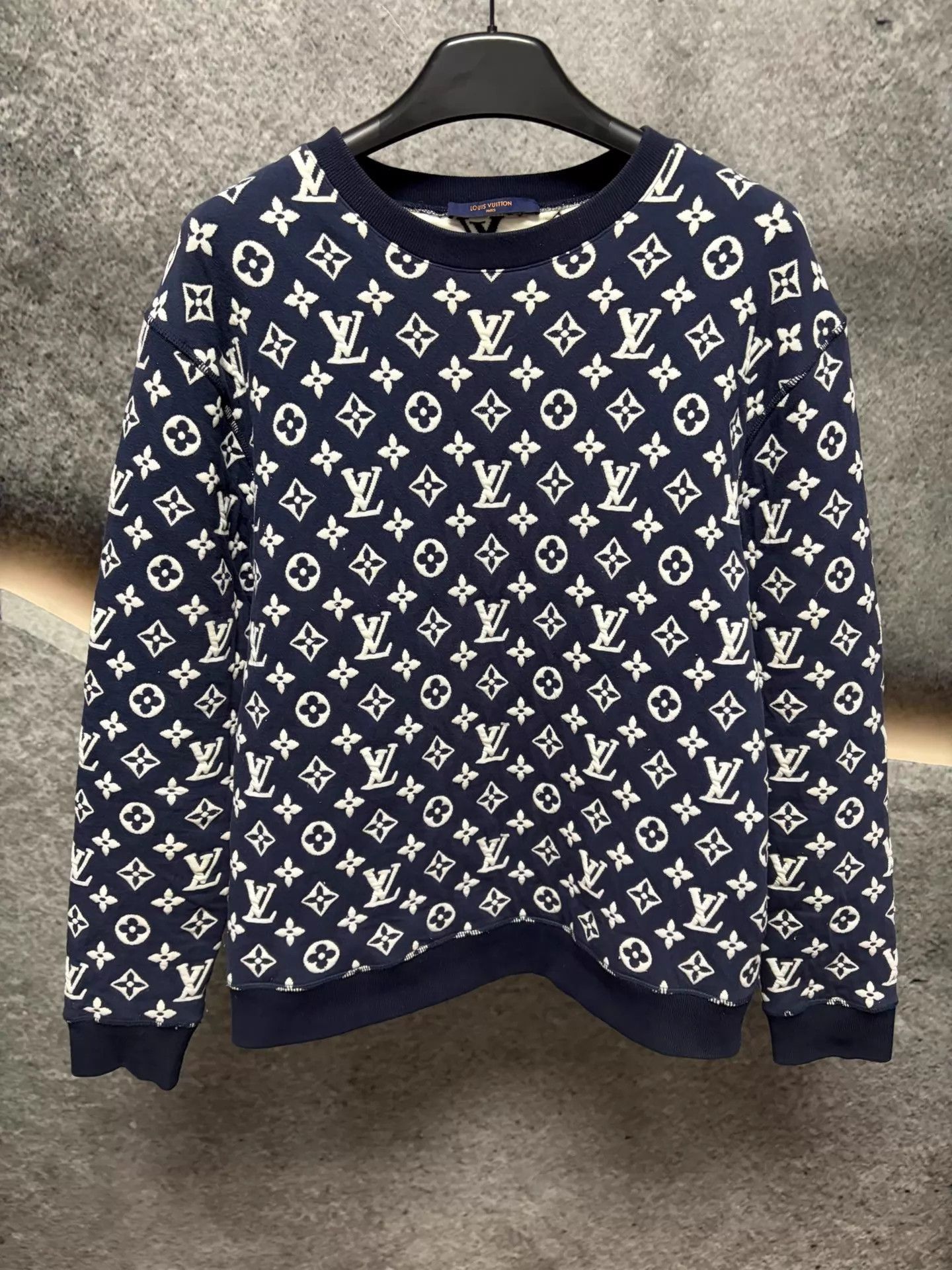 Louis Vuitton Blue Patterned Long Sleeve Sweatshirt M Size US M / EU 48-50 / 2 - 1 Thumbnail