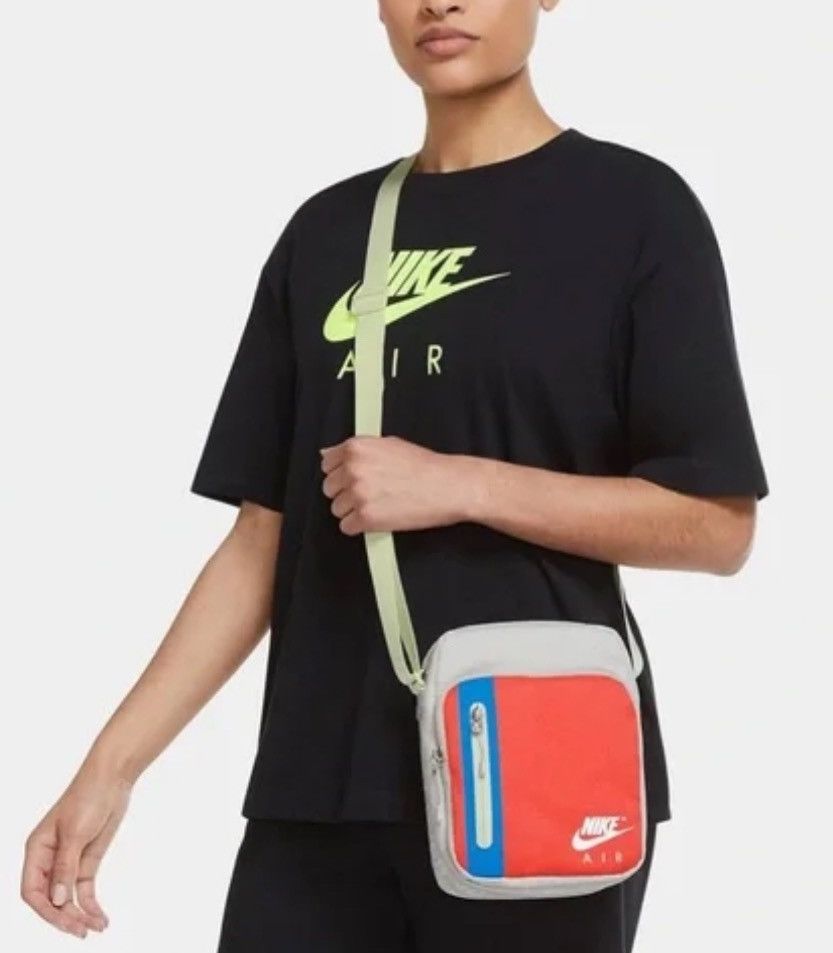 Nike Nike Crossbody Bag “Get over your fear of heights” Size ONE SIZE - 4 Thumbnail