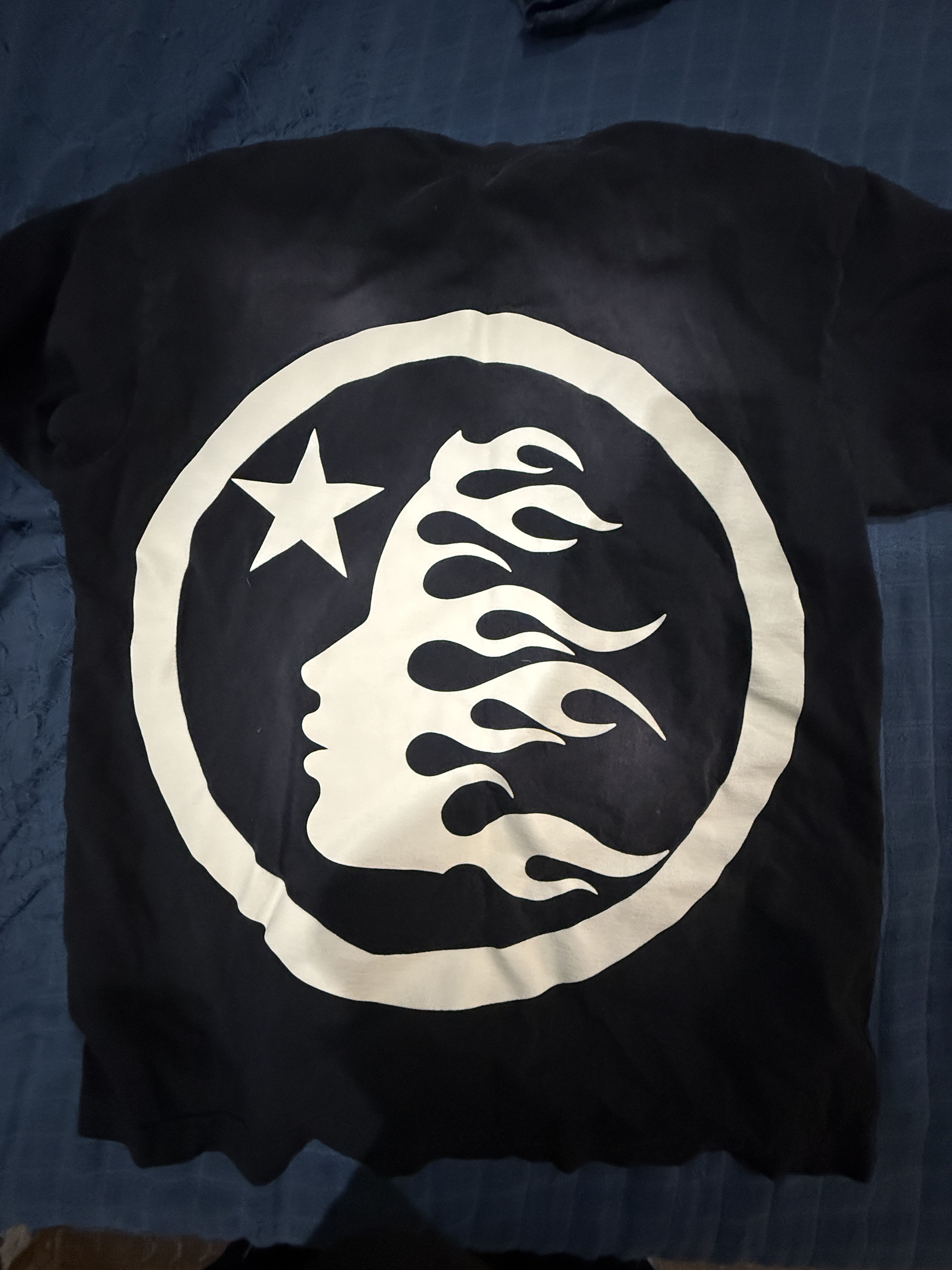 HELLSTAR Hellstar Classic T-Shirt with shooting star logo graphic. Size US S / EU 44-46 / 1 - 4 Thumbnail