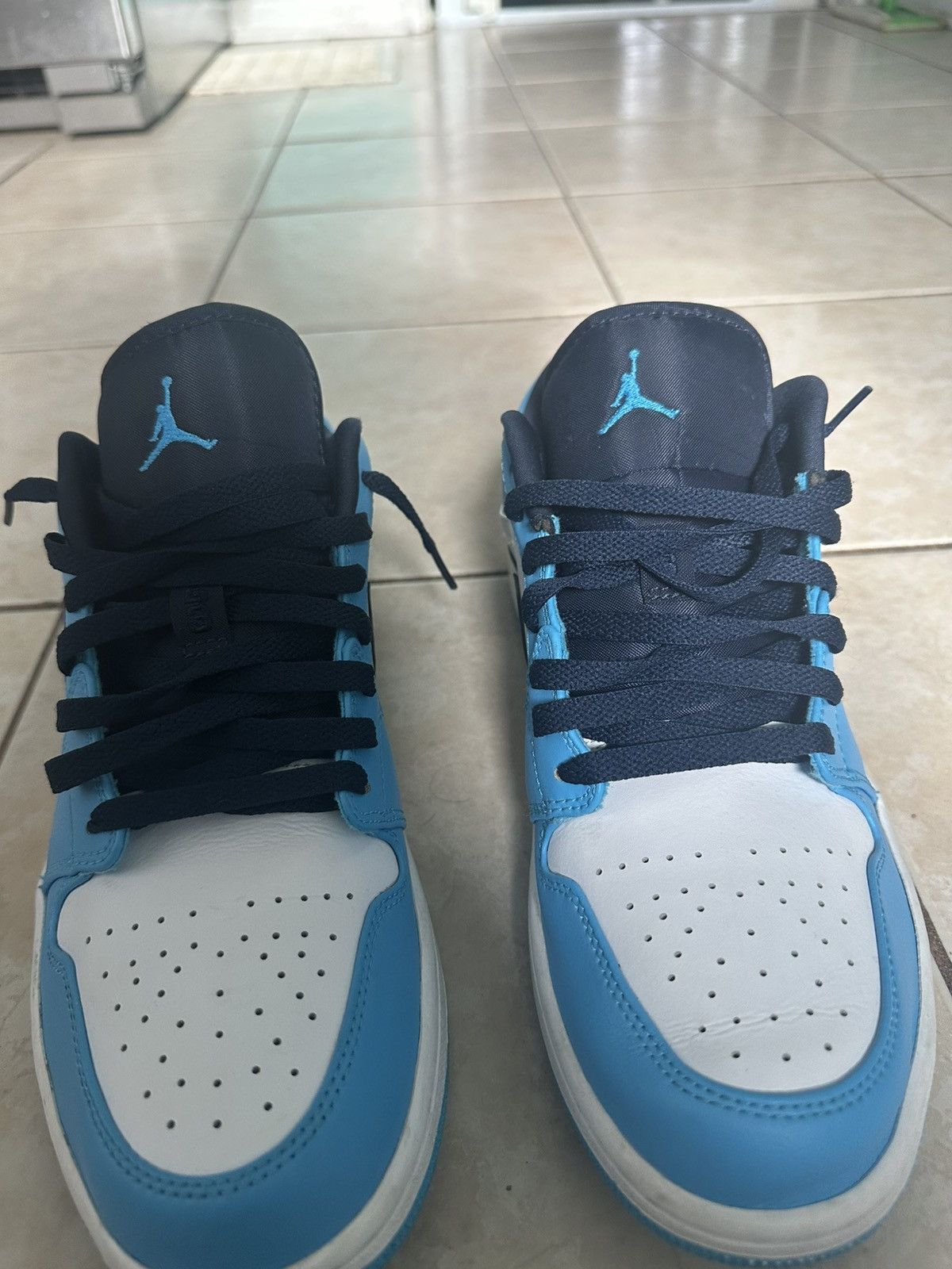 Jordan Brand AIR JORDAN 1 LOW UNC Size US 11 / EU 44 - 1 Thumbnail