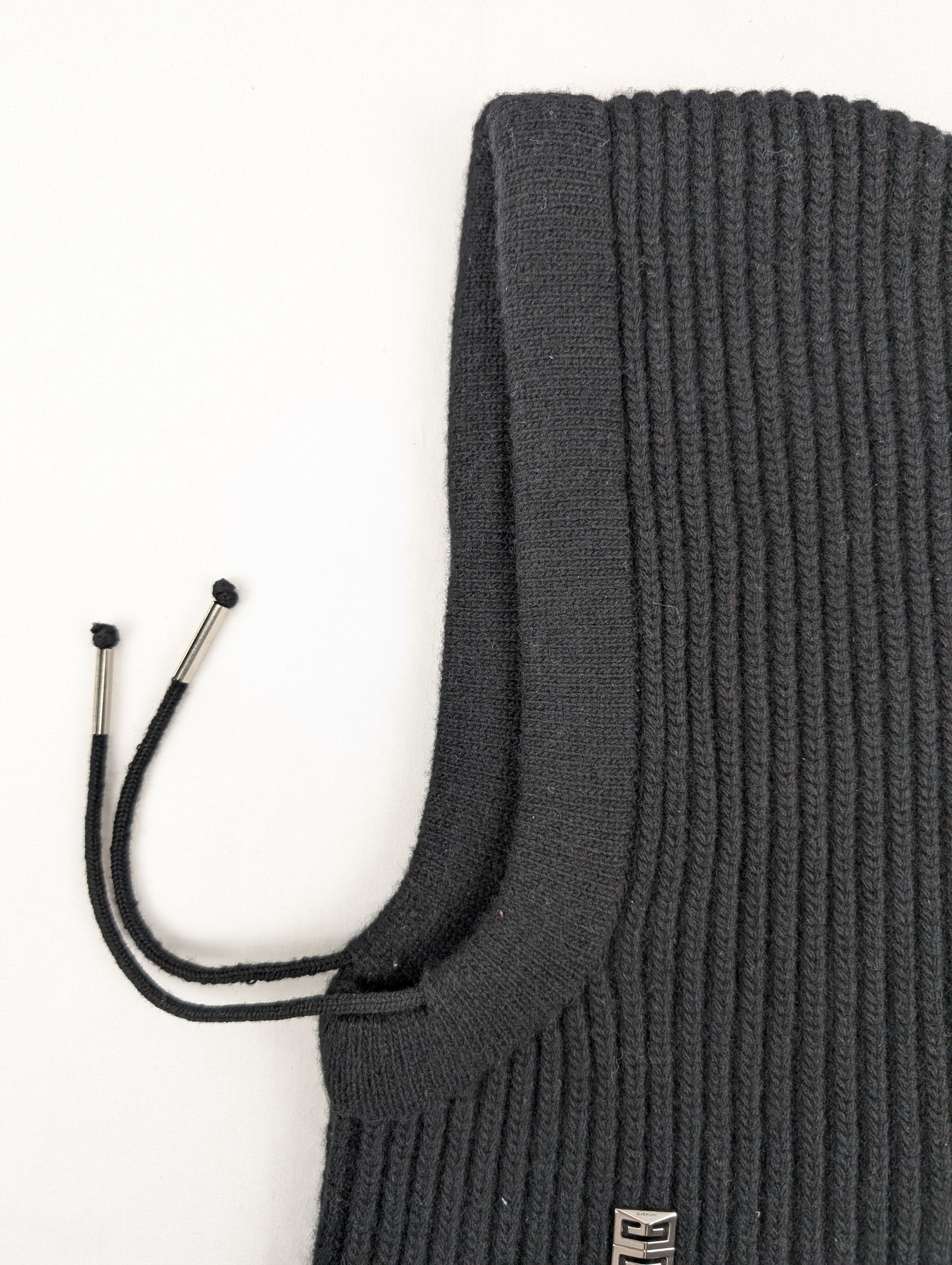 Givenchy o1rshd1 Size: OS / Wool & Cashmere Balaclava in Black Size ONE SIZE - 4 Thumbnail