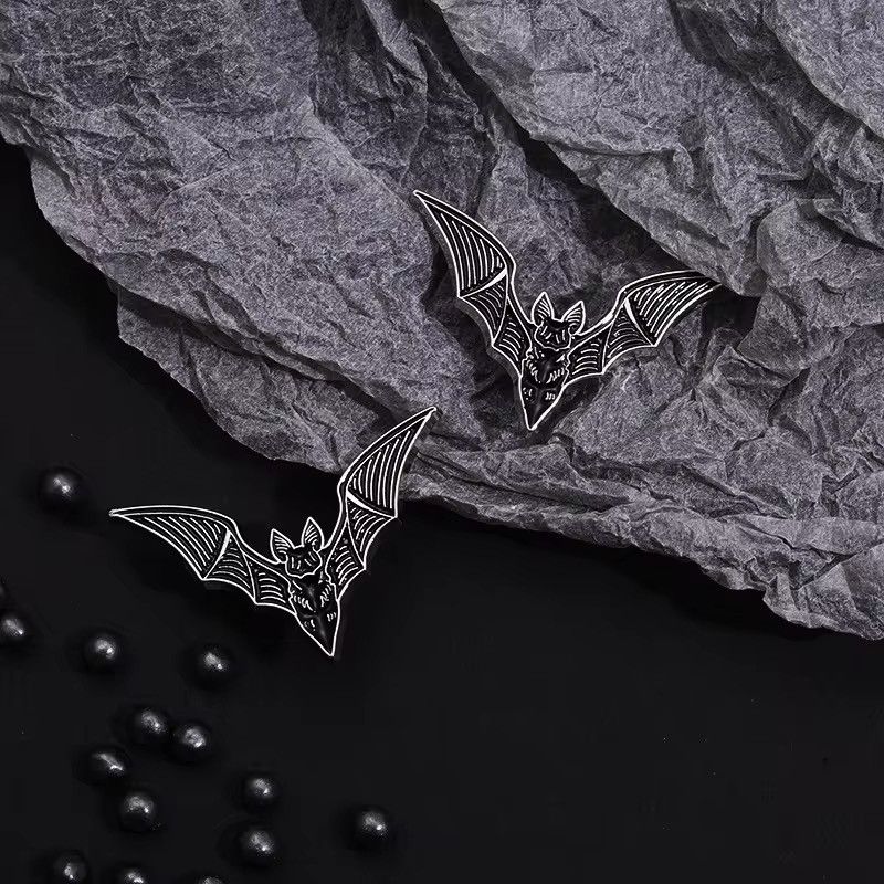 MLB 2Pcs Bat Enamel Pin Brooches Size ONE SIZE - 2 Thumbnail