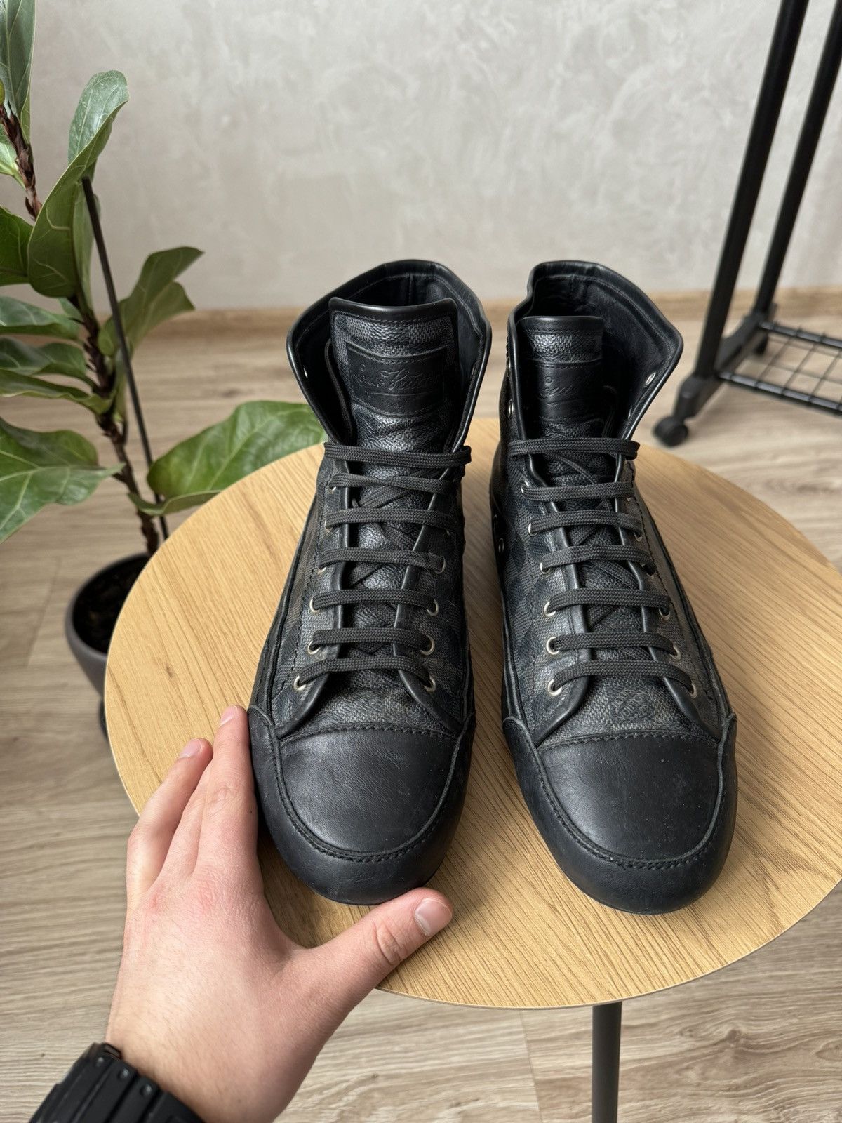 Louis Vuitton Louis Vuitton Damier Leather High Top Sneakers Size US 9 / EU 42 - 3 Thumbnail