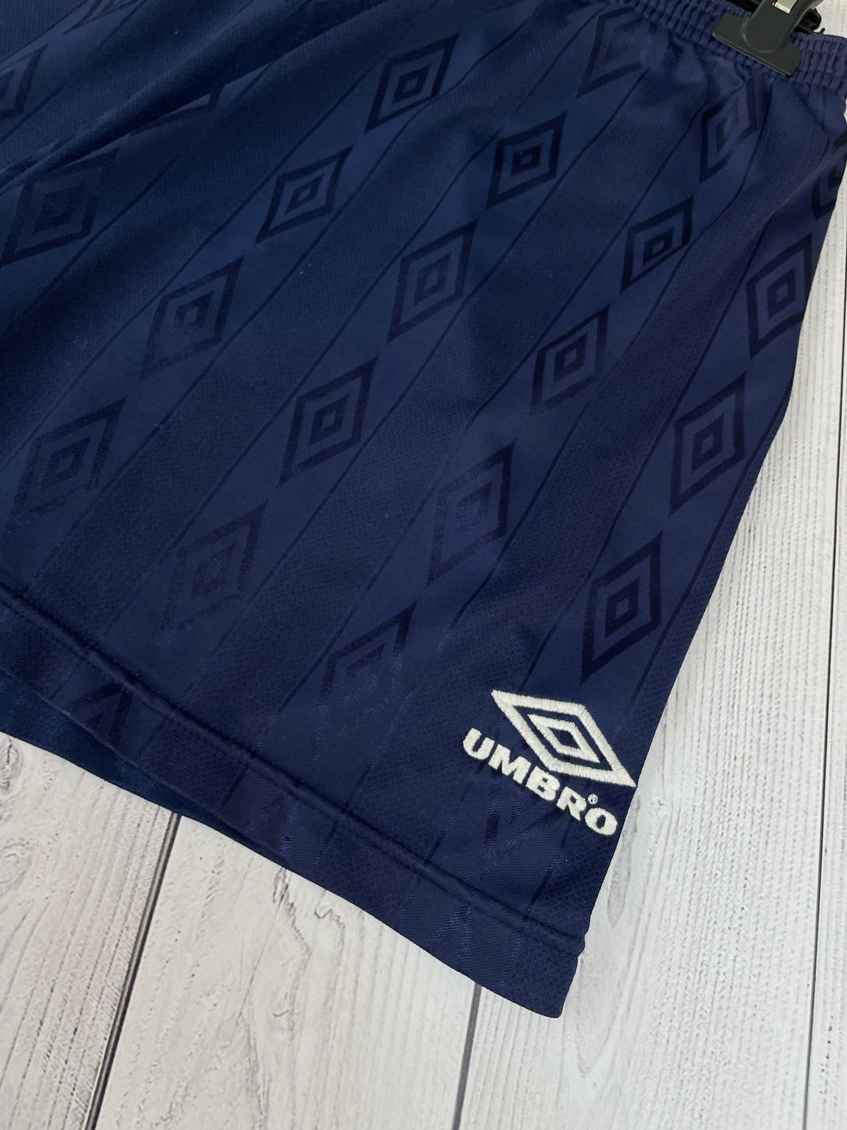 Umbro Vintage umbro shorts Monogram size XL navy Size US 36 / EU 52 - 2 Thumbnail