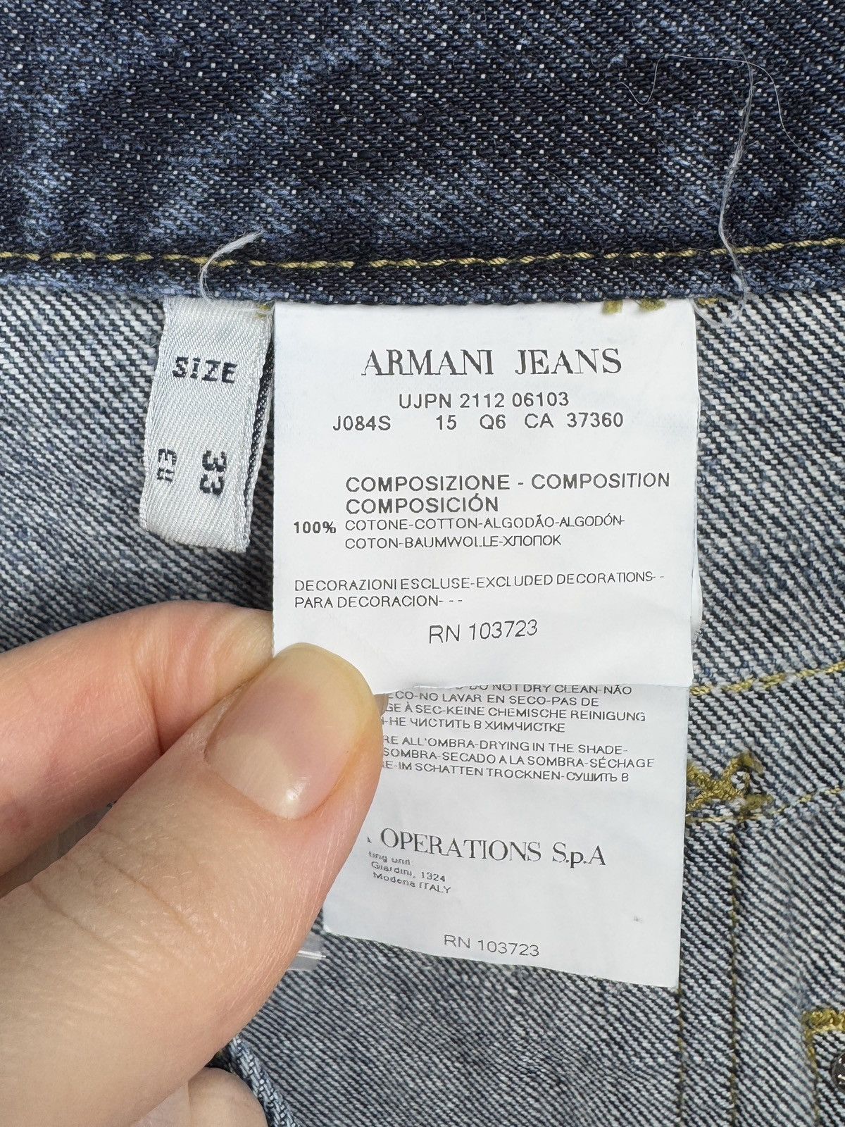 Armani ARMANI JEANS Men's Blue Distressed Denim Big Logo Jeans 33 Size US 33 - 13 Thumbnail