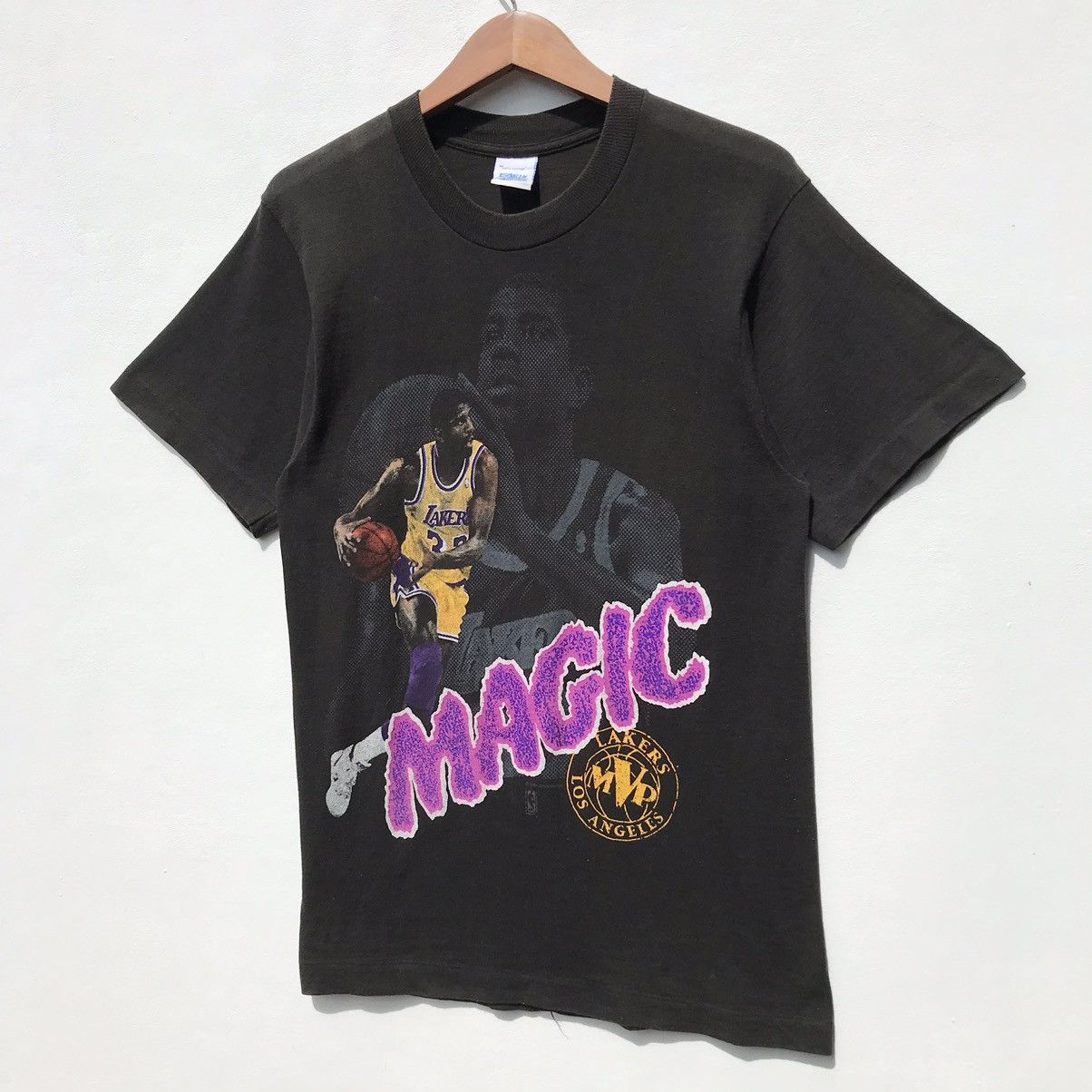 NBA × Vintage Vintage 90s Magic Johnson Lakers NBA Shirt SunFaded Size US S / EU 44-46 / 1 - 3 Thumbnail