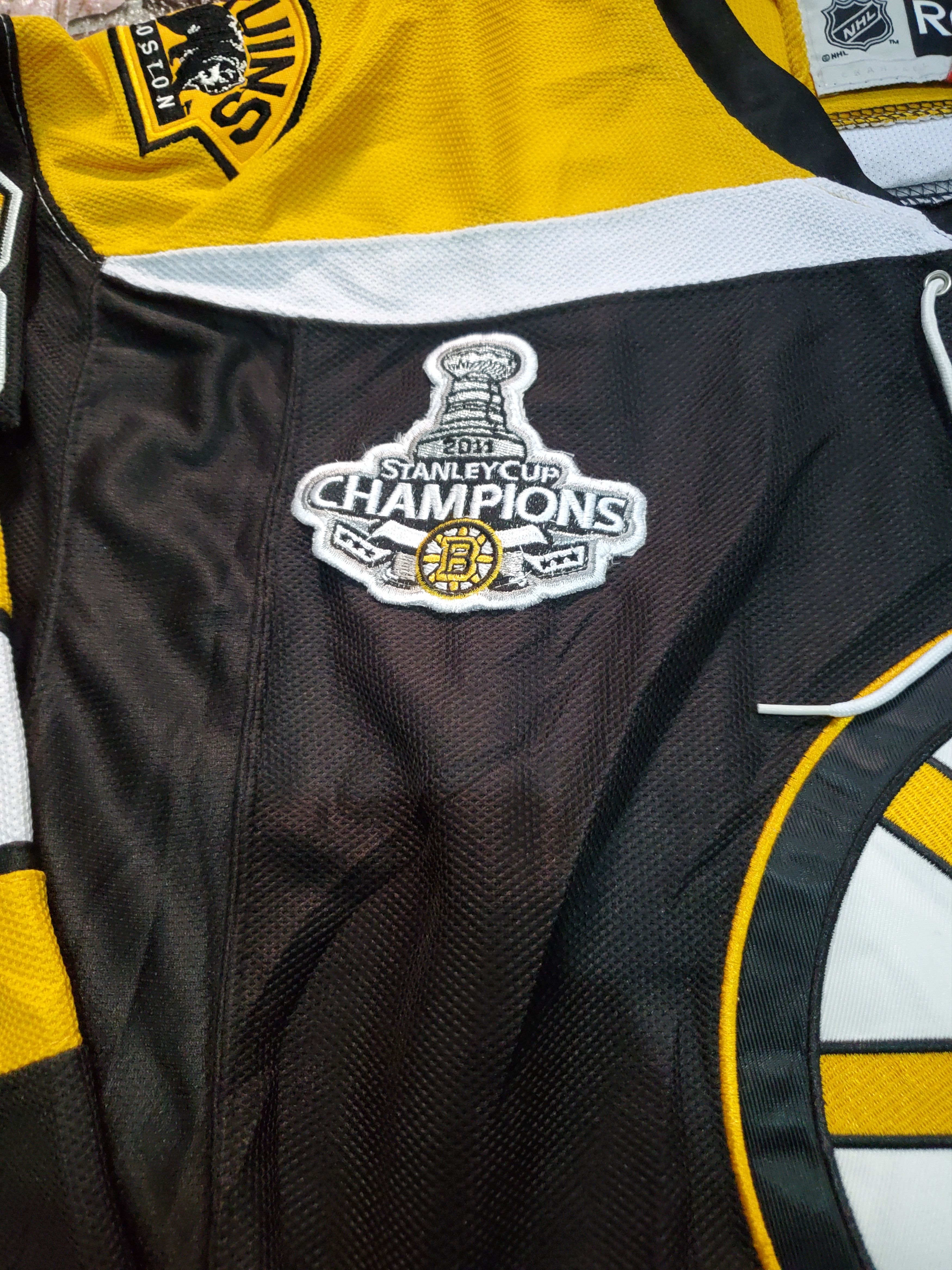 NHL Vintage Boston Bruins THOMAS #30 Jersey Reebok Shirt Size US XL / EU 56 / 4 - 6 Thumbnail