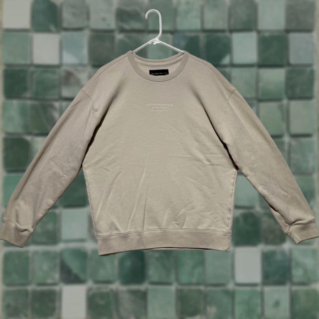 Abercrombie & Fitch VINTAGE Abercrombie & Fitch Crewneck Sweatshirt Mens Large Knit Beiges Embroidered 90s Preppy Heavyweight Pullover Size US L / EU 52-54 / 3 - 1 Thumbnail