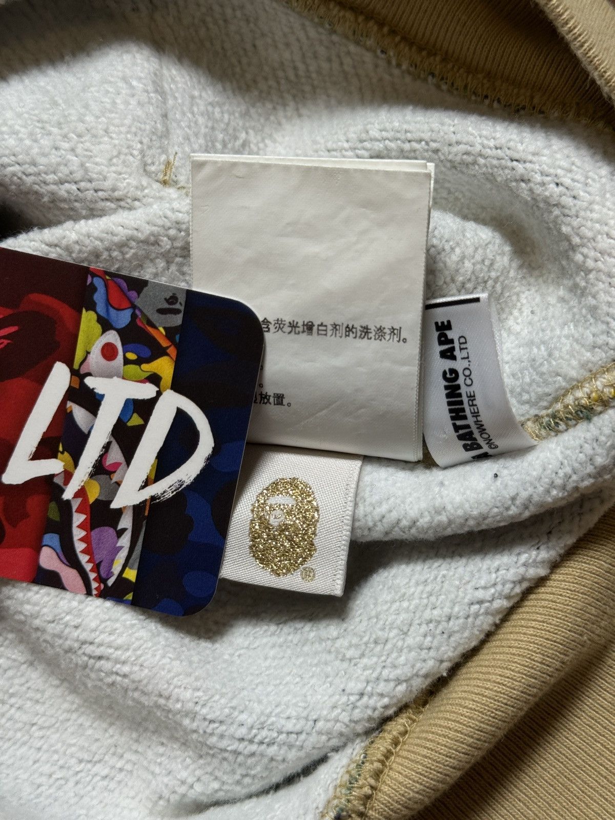 Bape A Bathing Ape X Mickey Mouse Green Camo Shark Hoodie Size S / US 4 / IT 40 - 11 Thumbnail