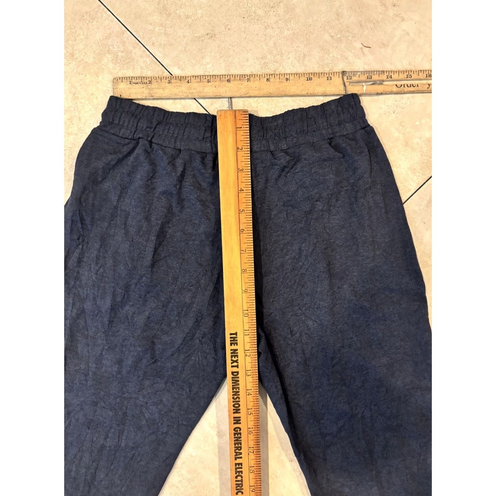Vuori Vuori Jogger Pants Mens Small Gray Drawstring Cuffed Sweatpants Lounge Soft Size US 29 - 6 Thumbnail