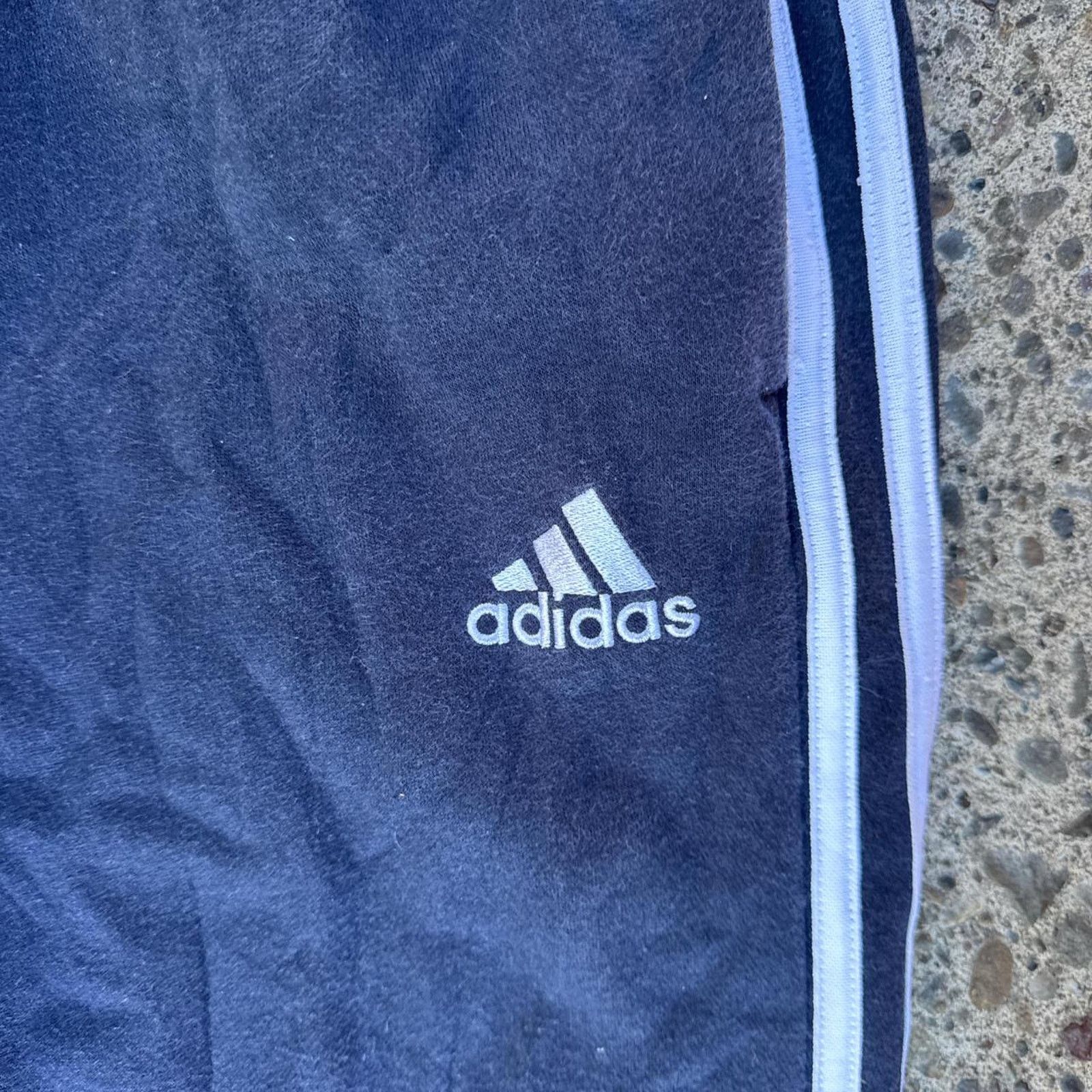 Adidas Vintage Y2K Adidas Baggy Sweatpants – Size XL Size US 36 / EU 52 - 4 Thumbnail