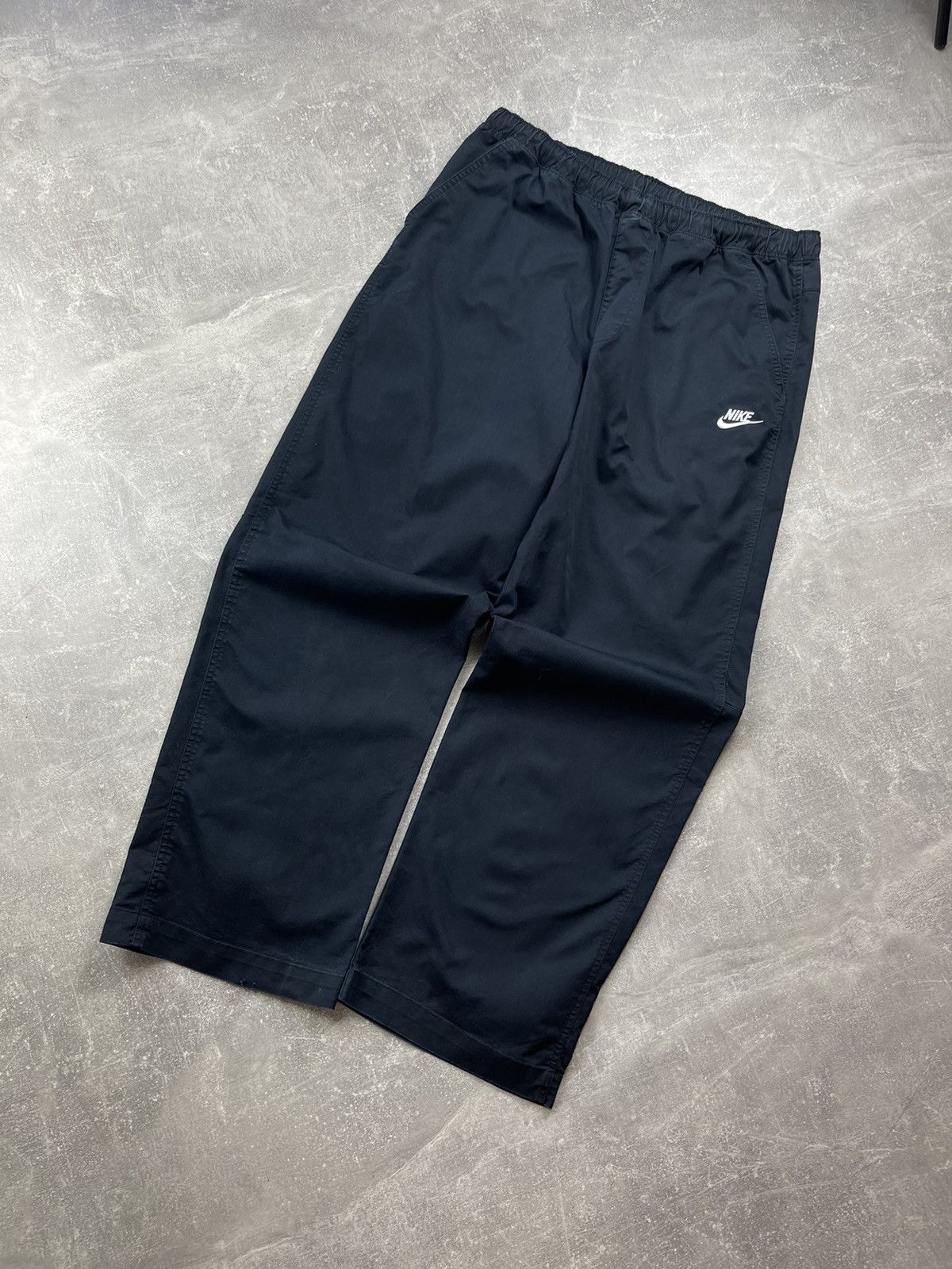 Nike × Vintage Nike Sportswear Pants L Black Cropped Fit VTG Style Size US 32 / EU 48 - 1 Thumbnail